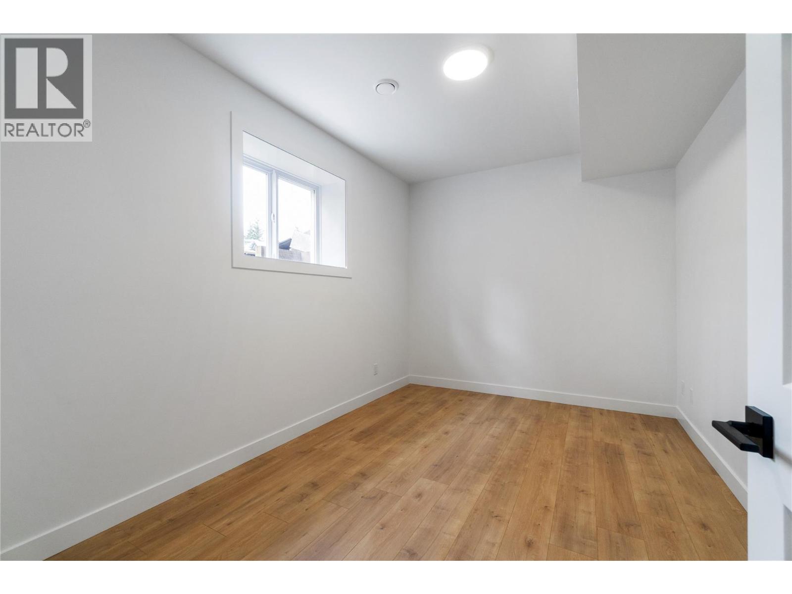 6800 42 Street Ne Property Photo 35