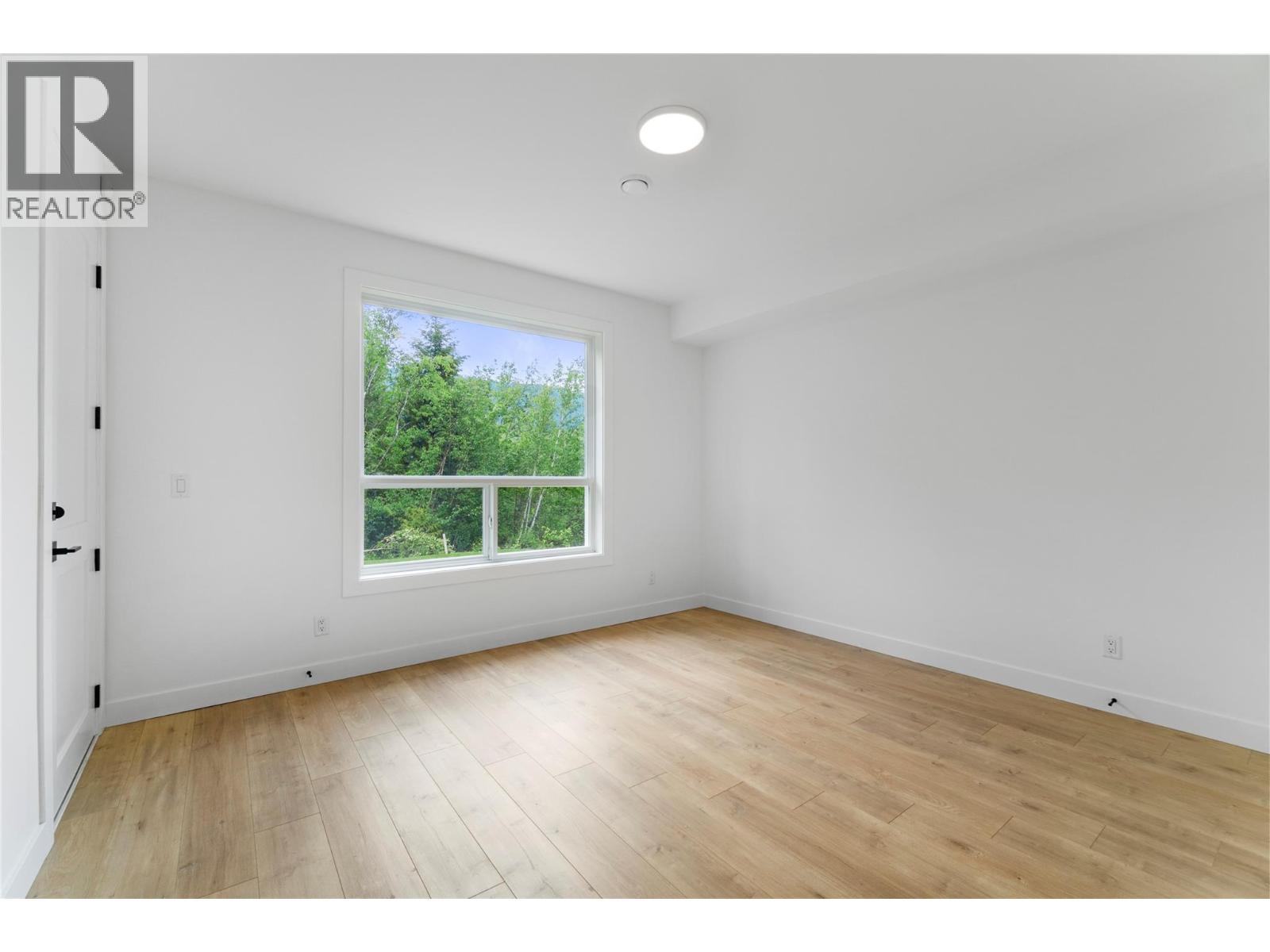 6800 42 Street Ne Property Photo 37