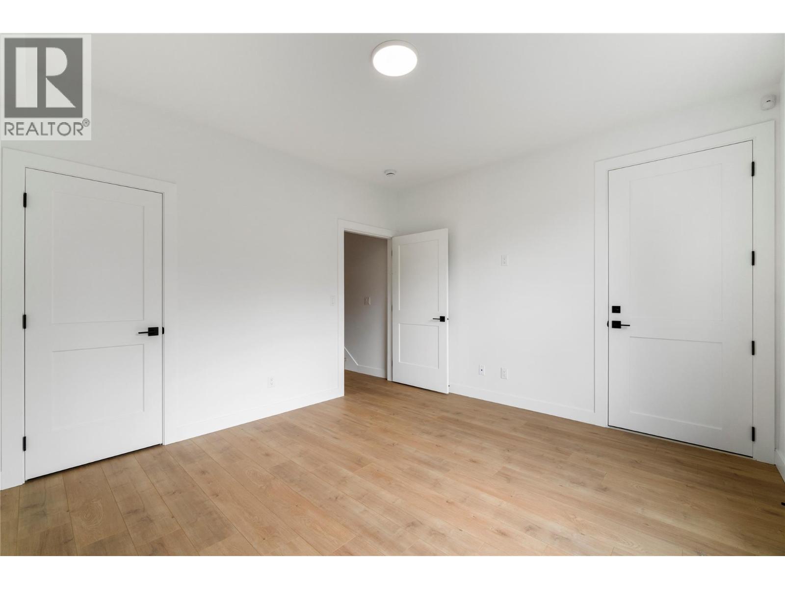 6800 42 Street Ne Property Photo 38