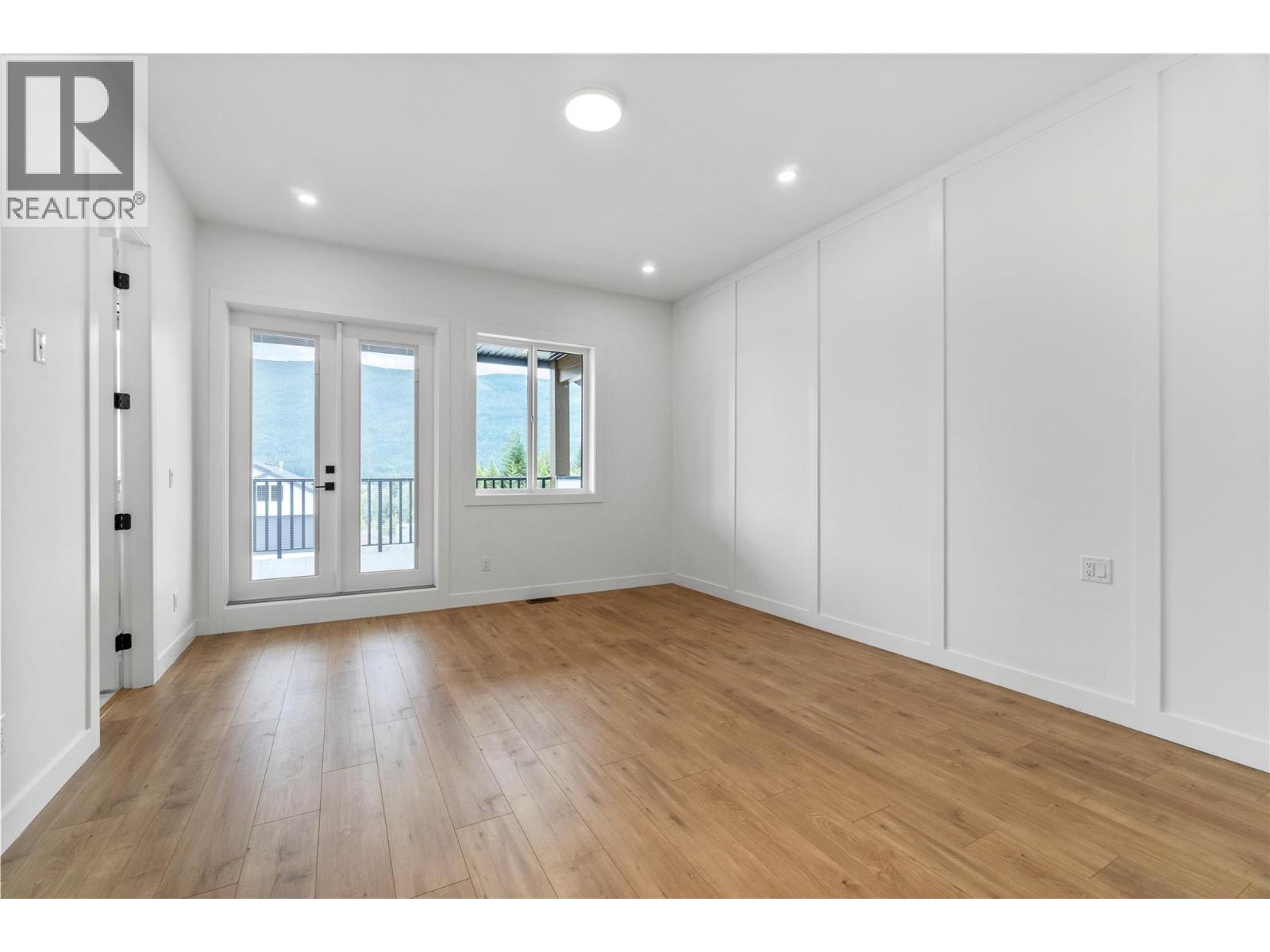 6841 42 Street Ne Property Photo 22