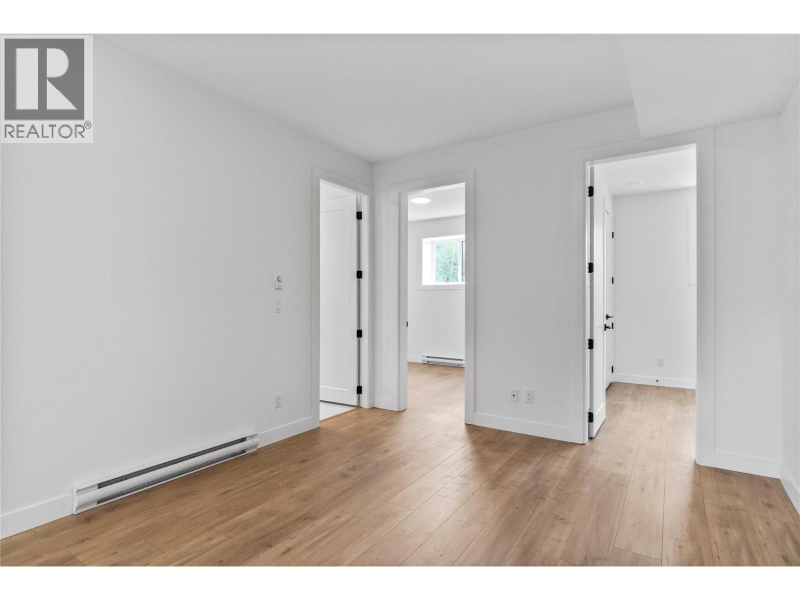 6841 42 Street Ne Property Photo 49