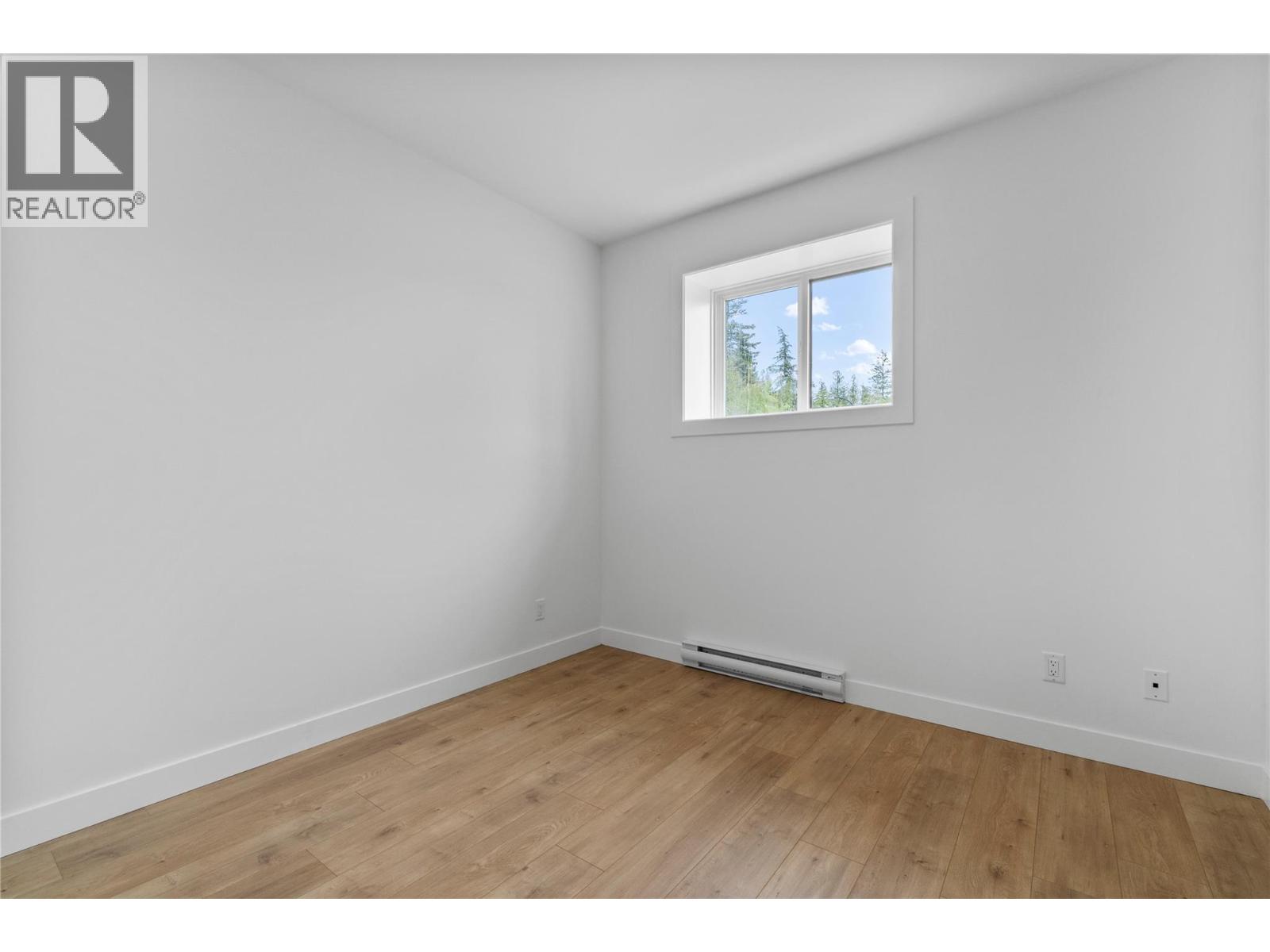 6841 42 Street Ne Property Photo 50