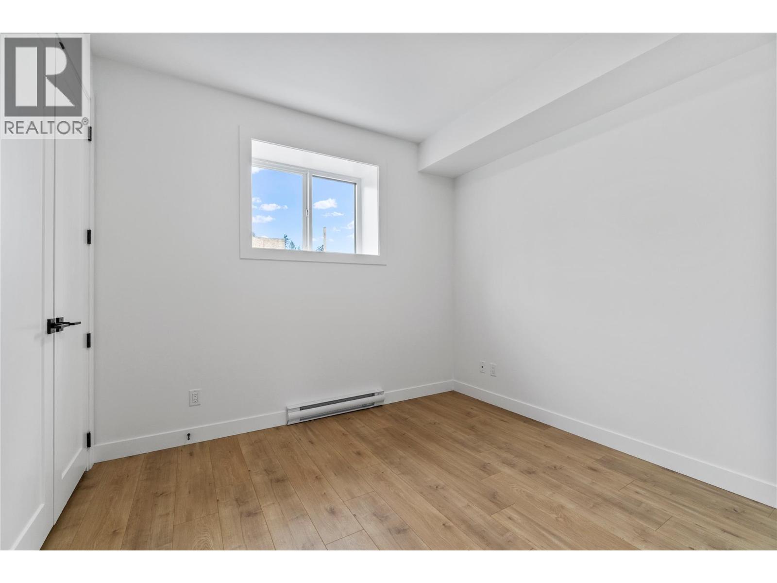 6841 42 Street Ne Property Photo 52