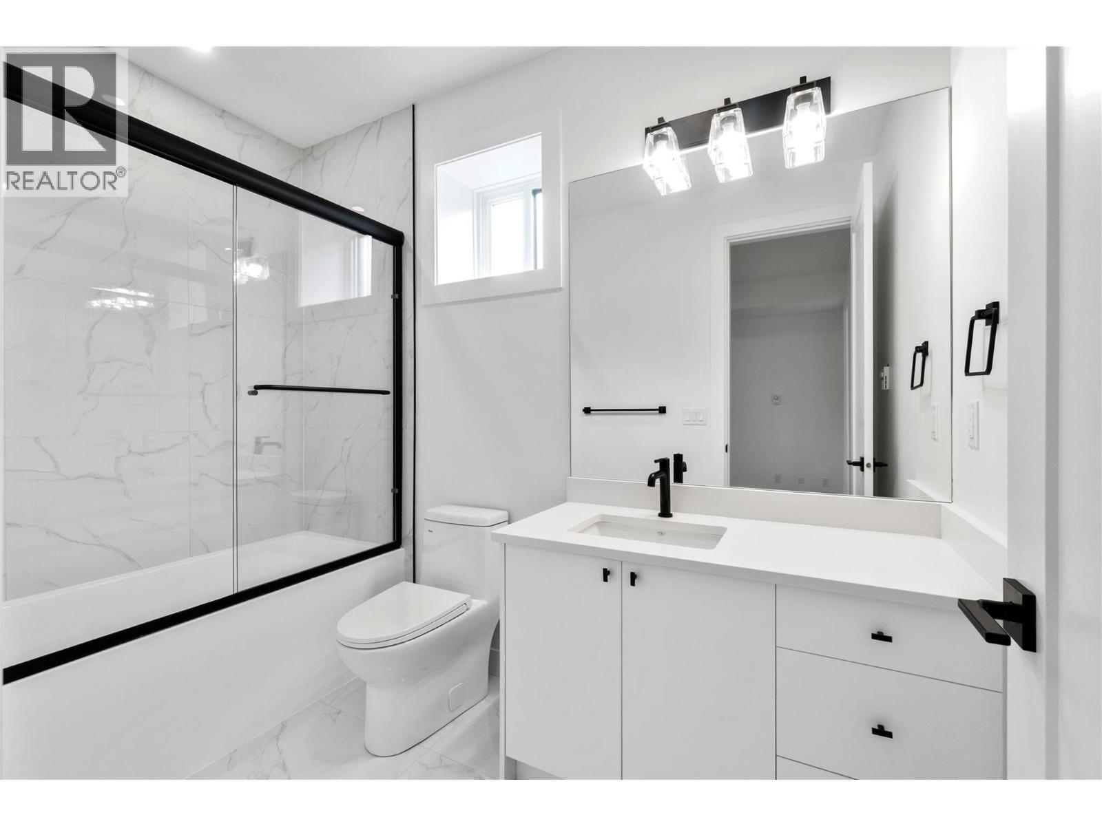 6841 42 Street Ne Property Photo 53