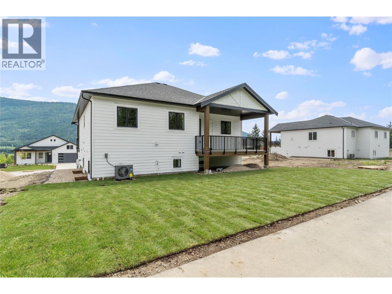 6841 42 Street Ne Property Photo 57