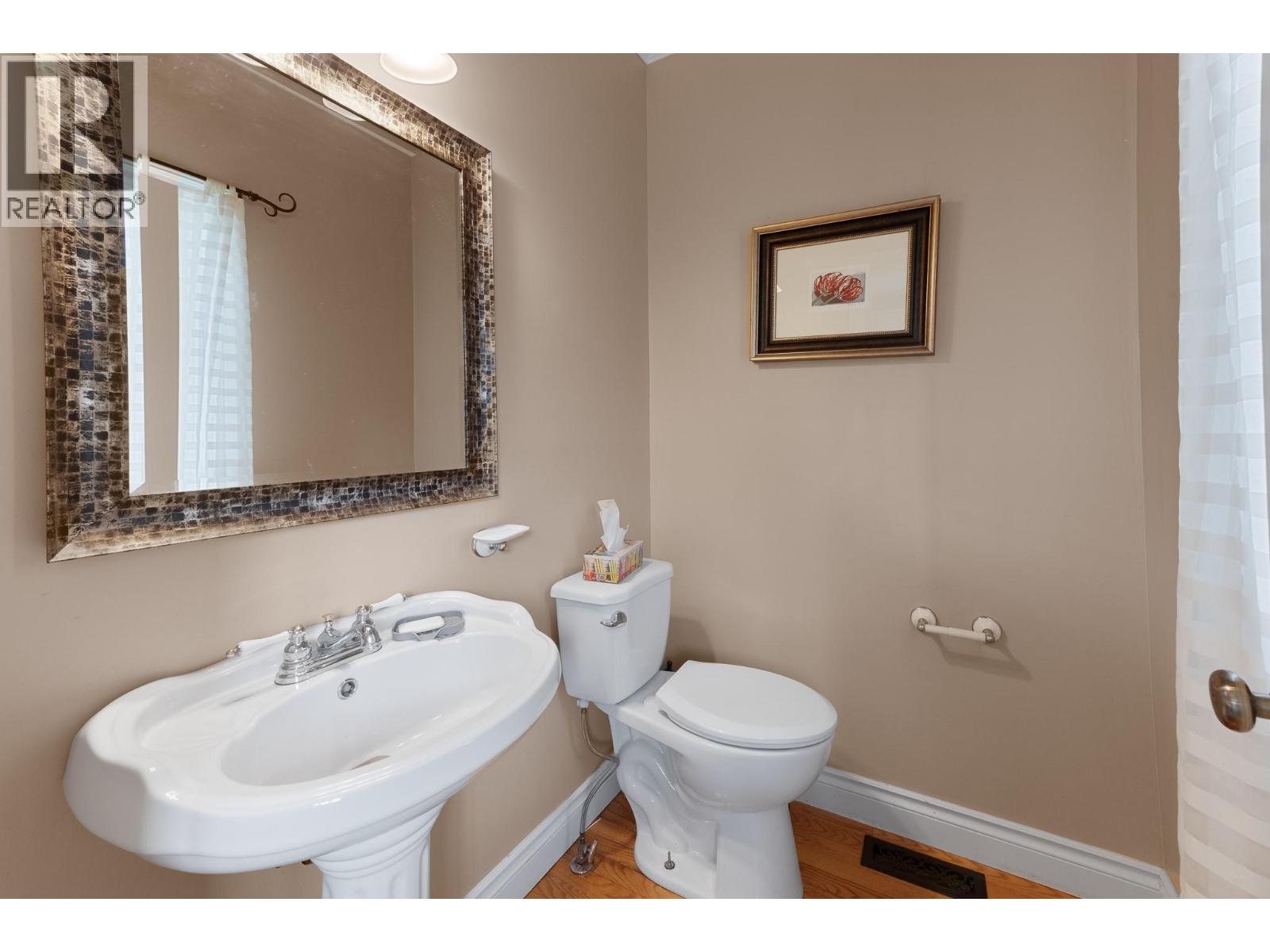 412 10th Avenue N Property Photo 13