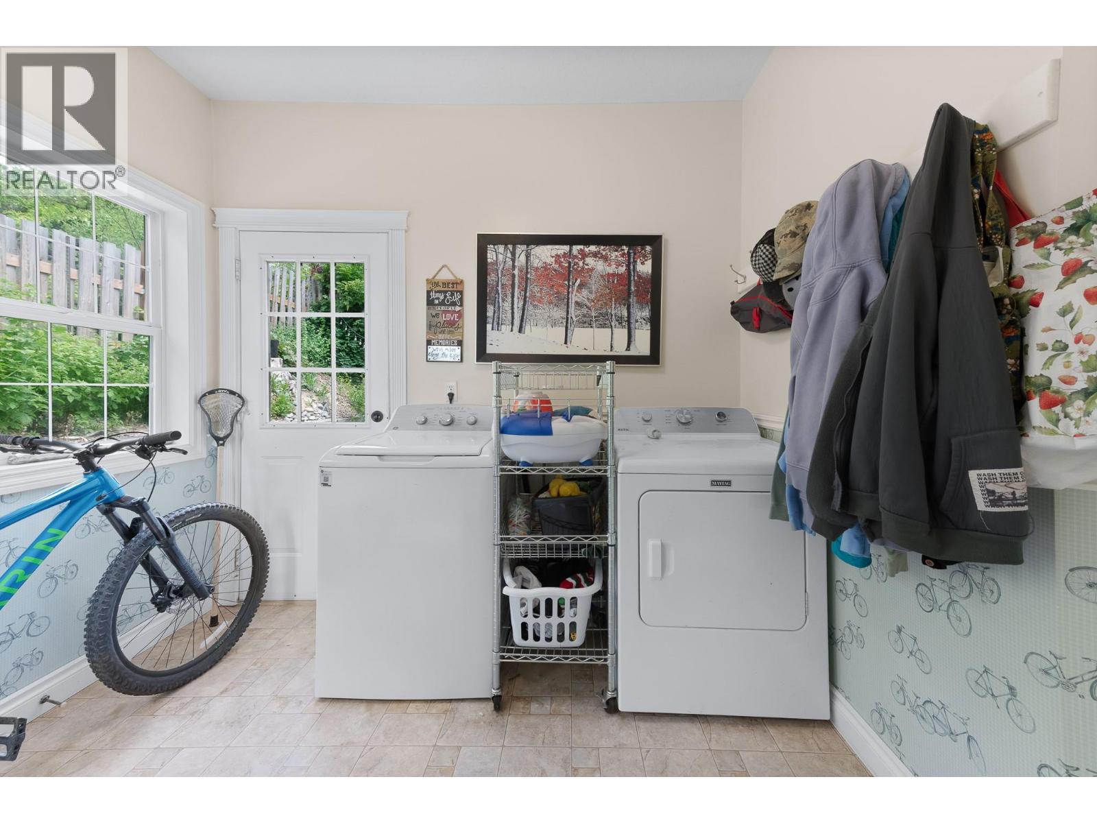 412 10th Avenue N Property Photo 14
