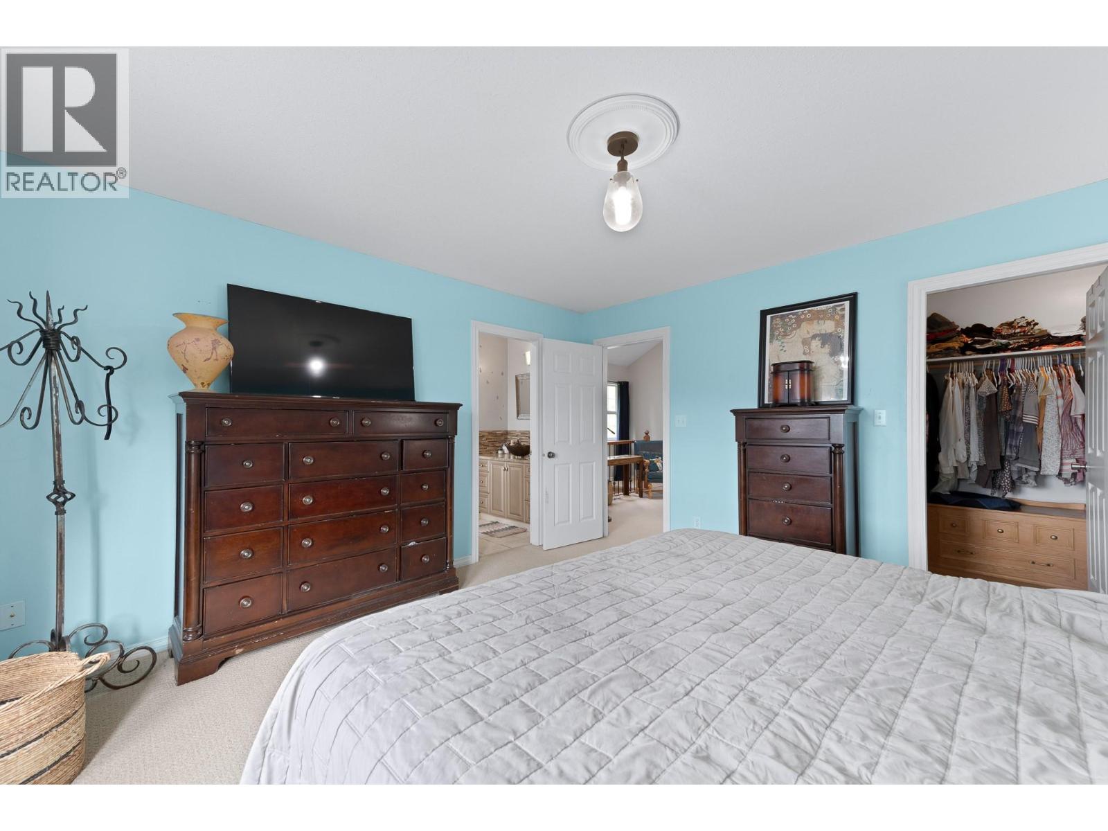 412 10th Avenue N Property Photo 18