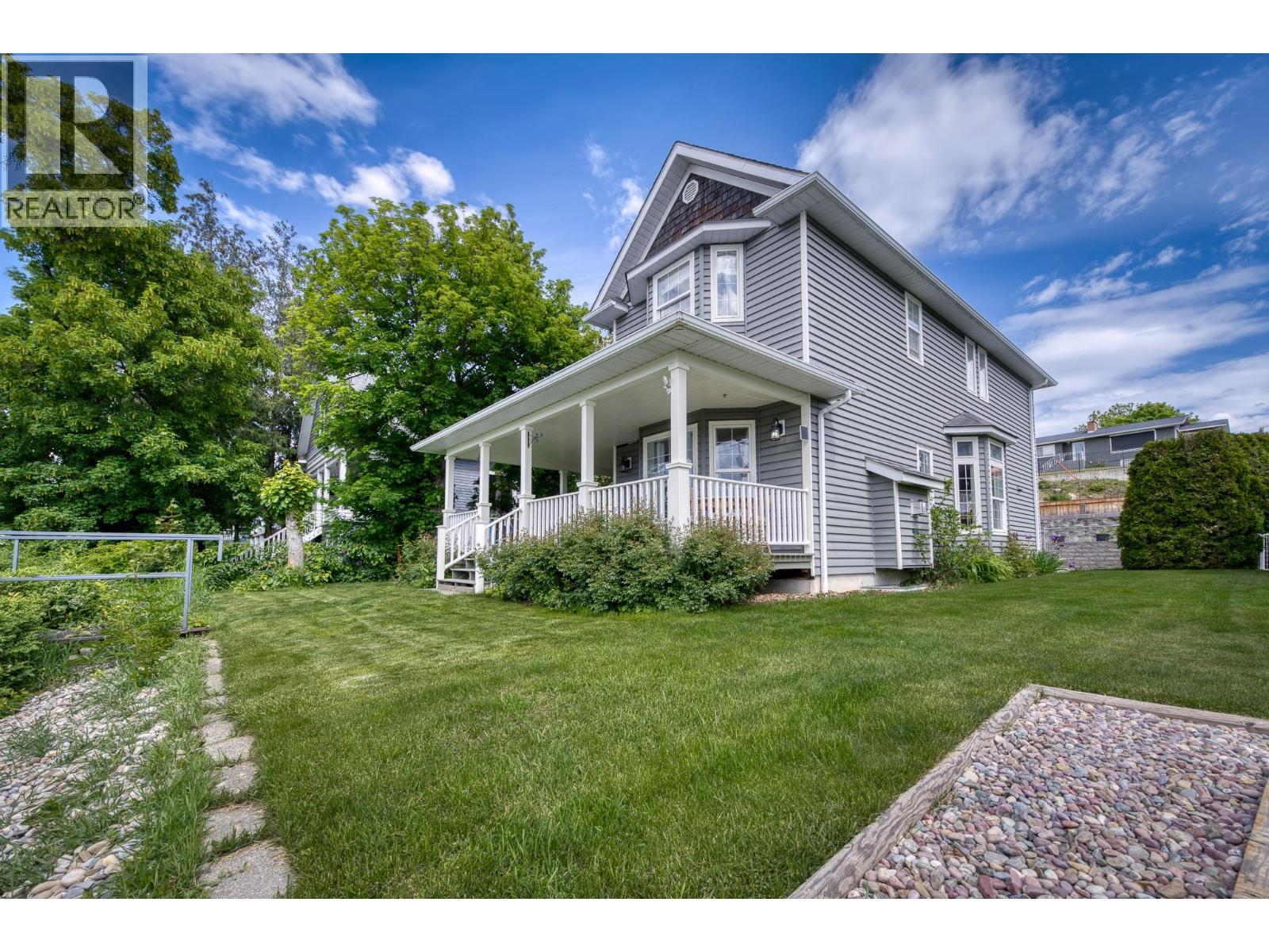 412 10th Avenue N Property Photo 38