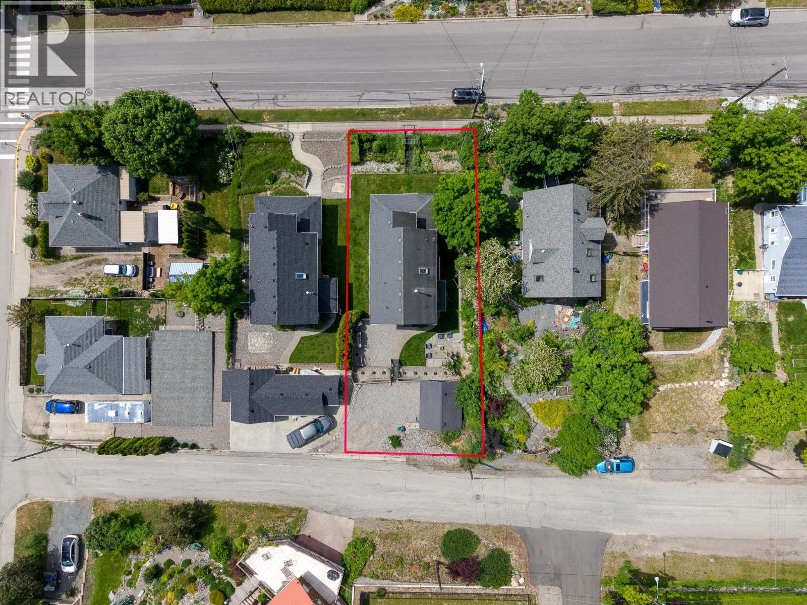 412 10th Avenue N Property Photo 44