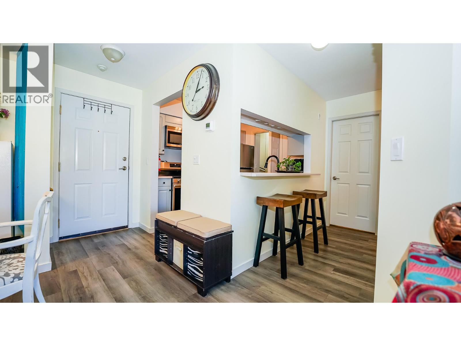 650 Third Street Sw Unit# 408 Property Photo 2