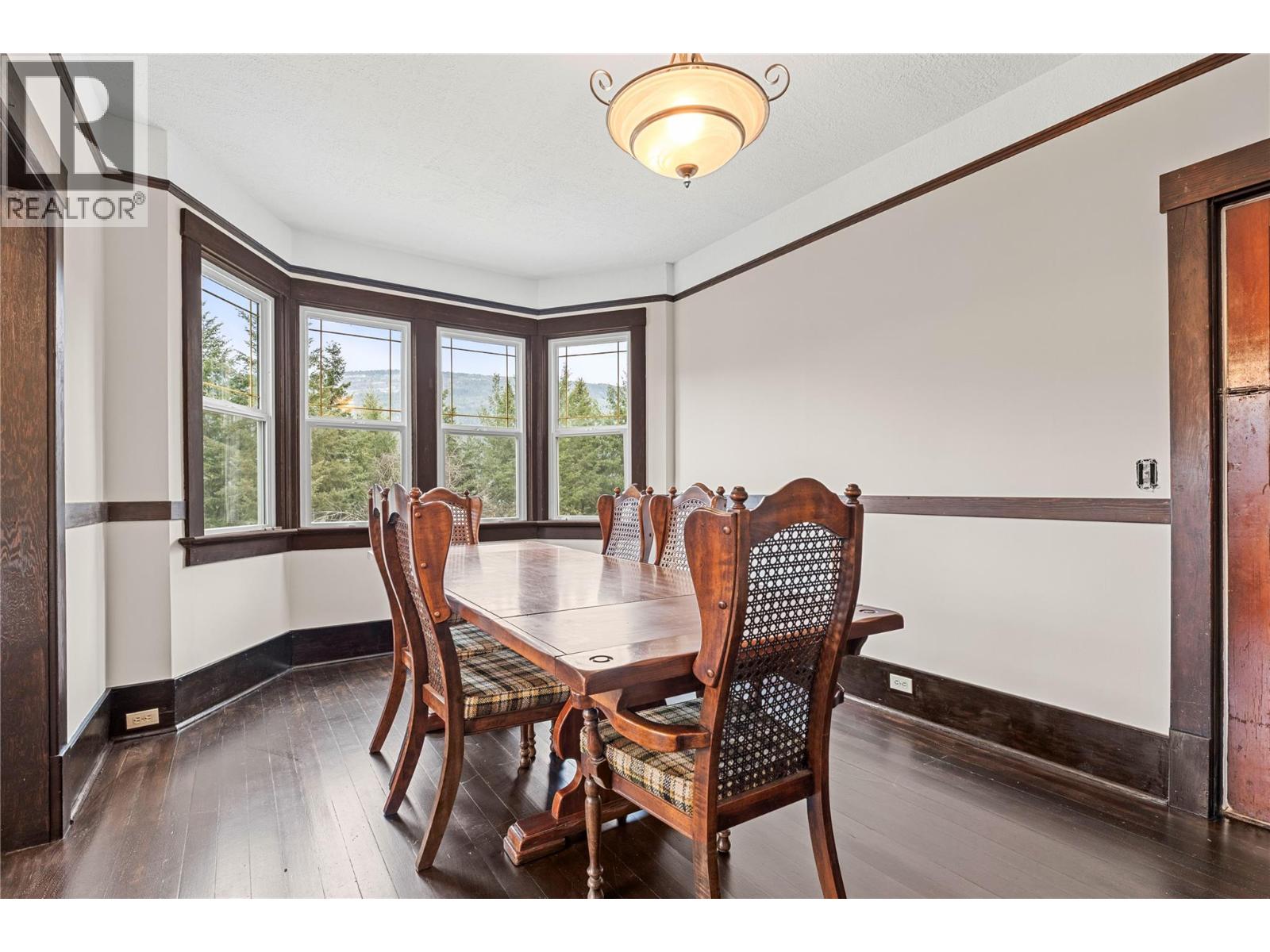 3135 Edes Road Property Photo 12