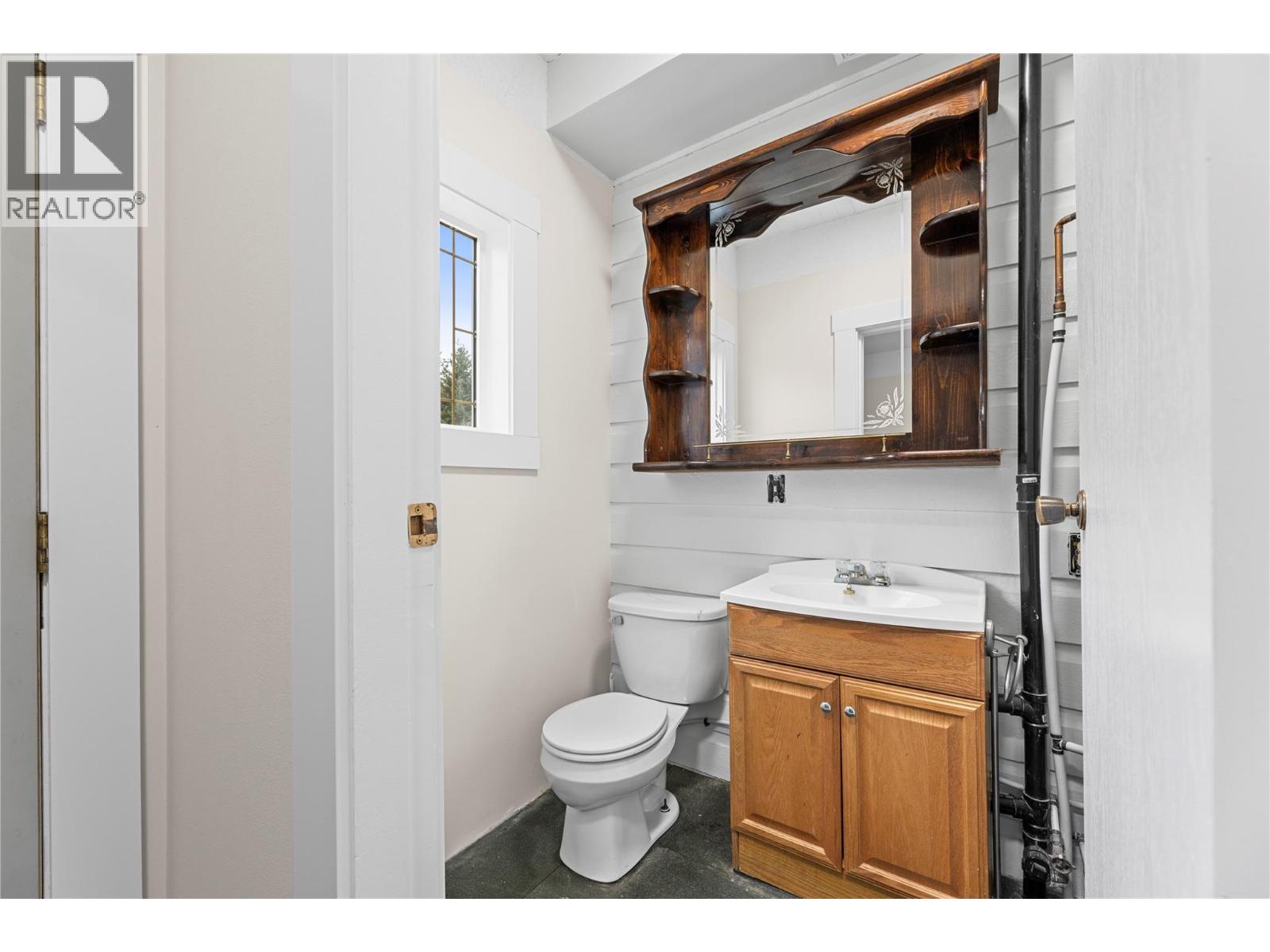 3135 Edes Road Property Photo 18