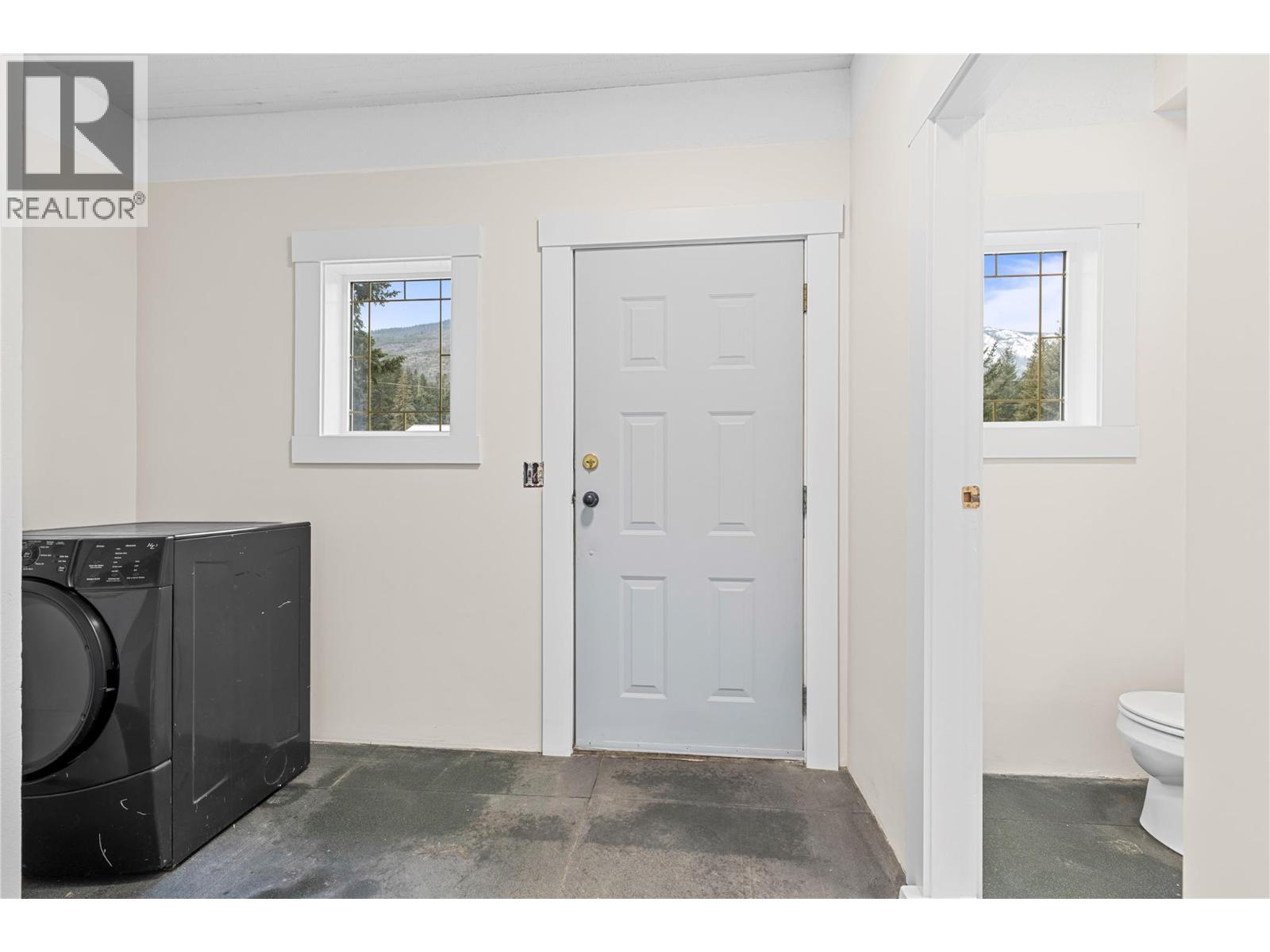 3135 Edes Road Property Photo 26