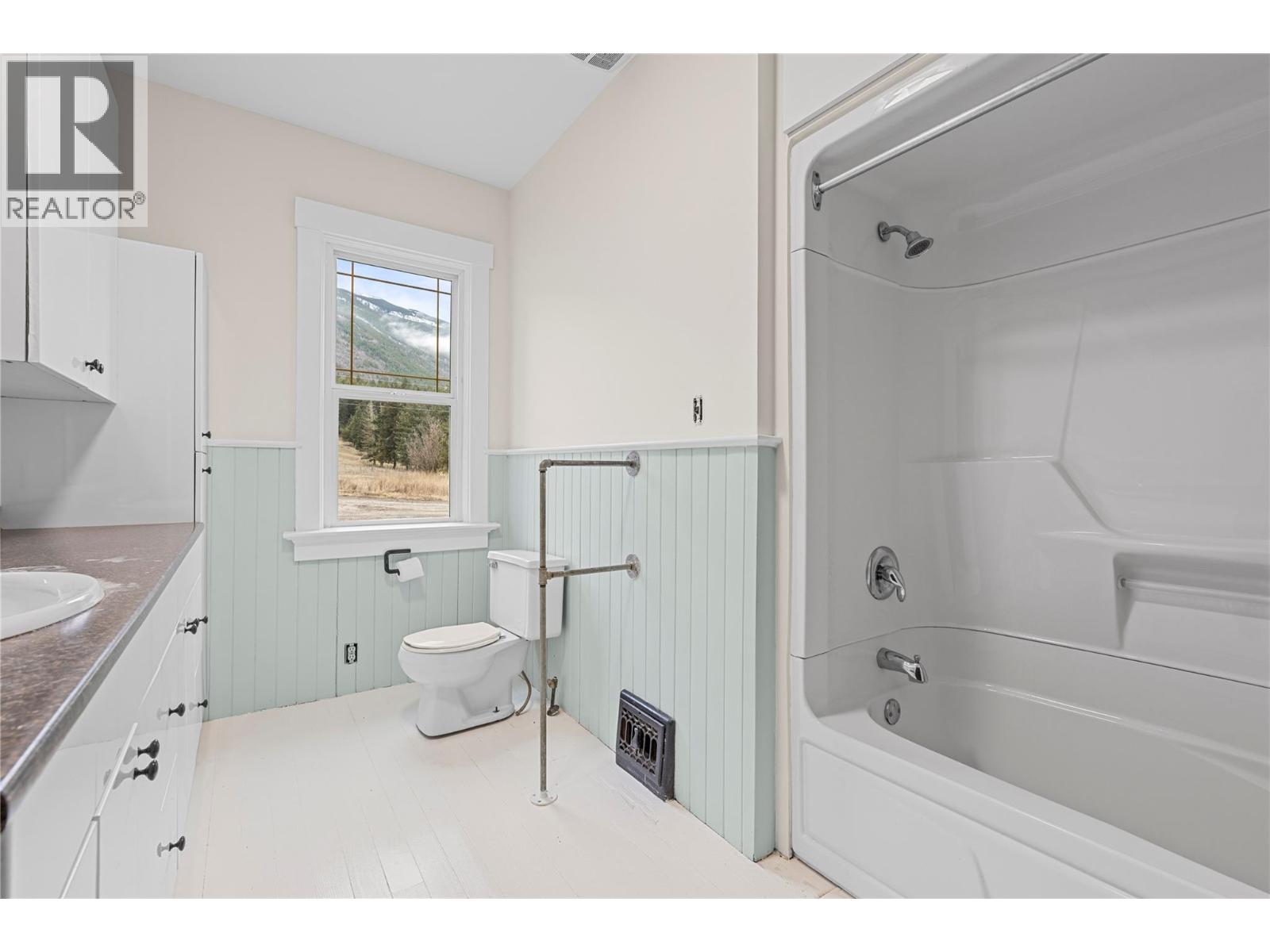 3135 Edes Road Property Photo 27