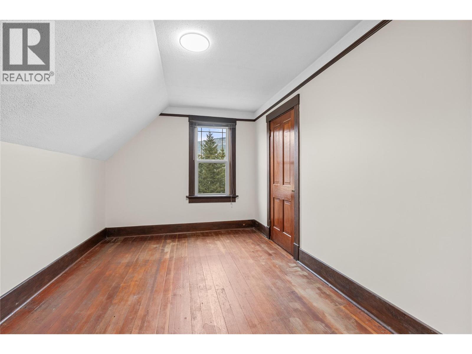 3135 Edes Road Property Photo 30