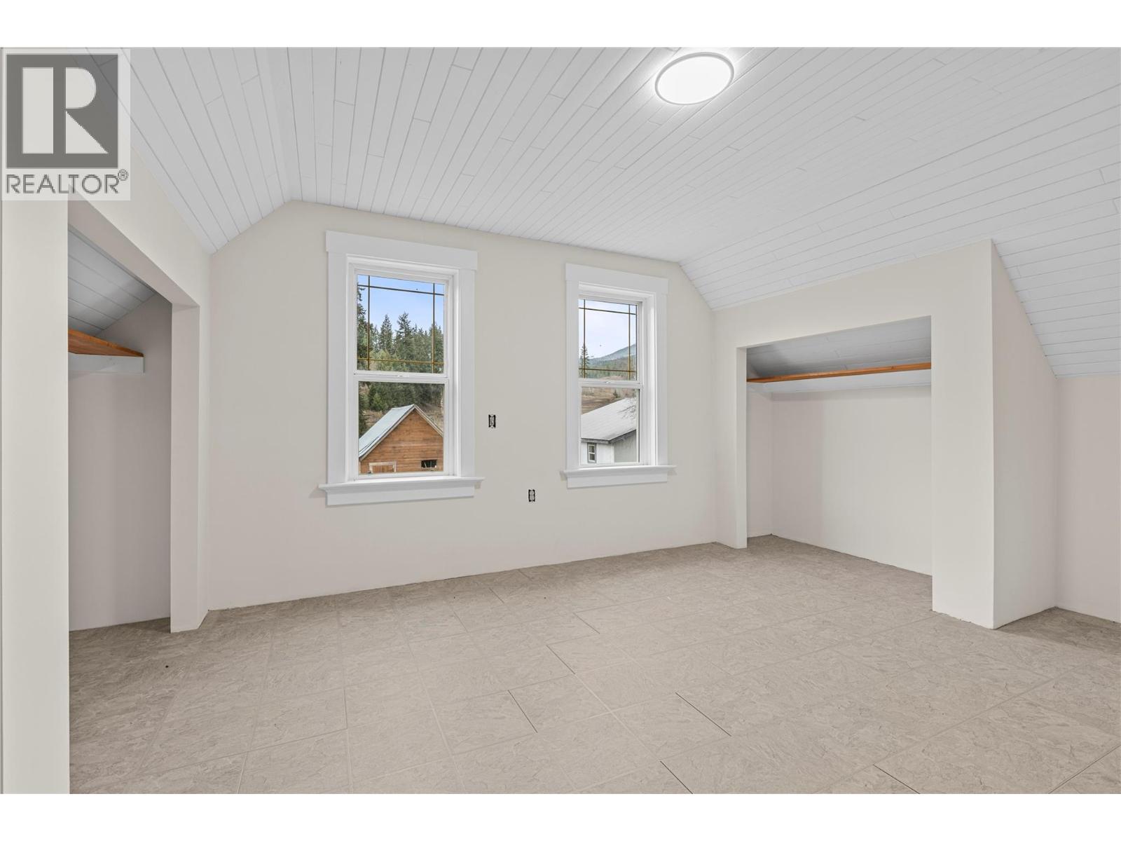 3135 Edes Road Property Photo 37