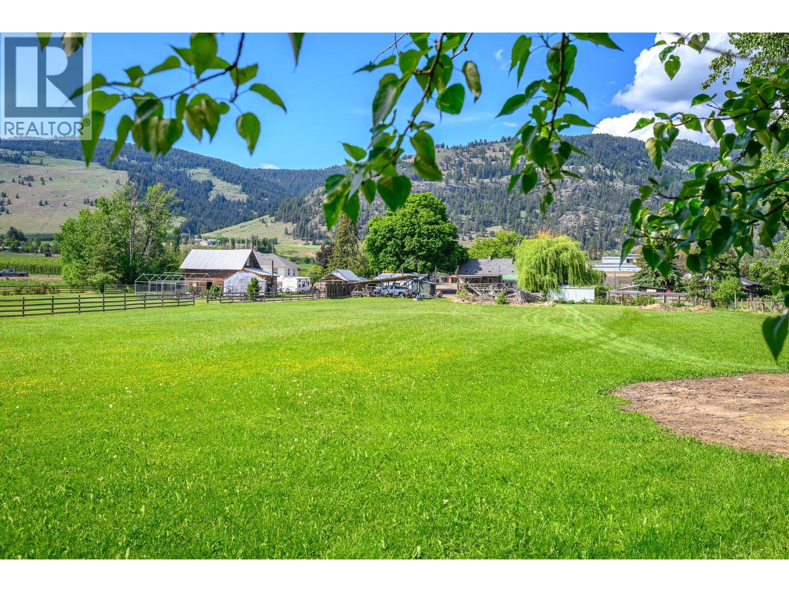 6934 Highway 6 Property Photo 1