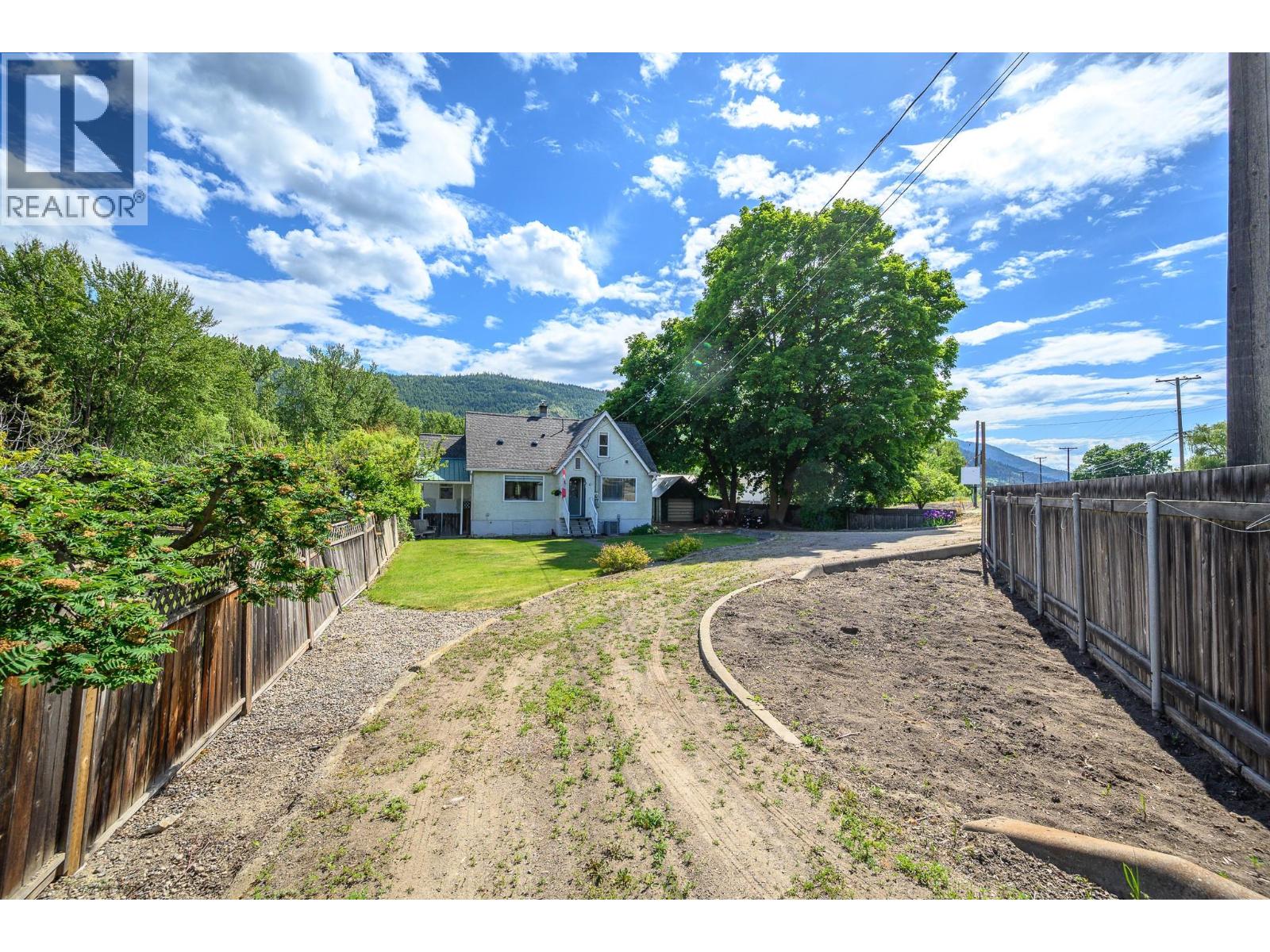 6934 Highway 6 Property Photo 5