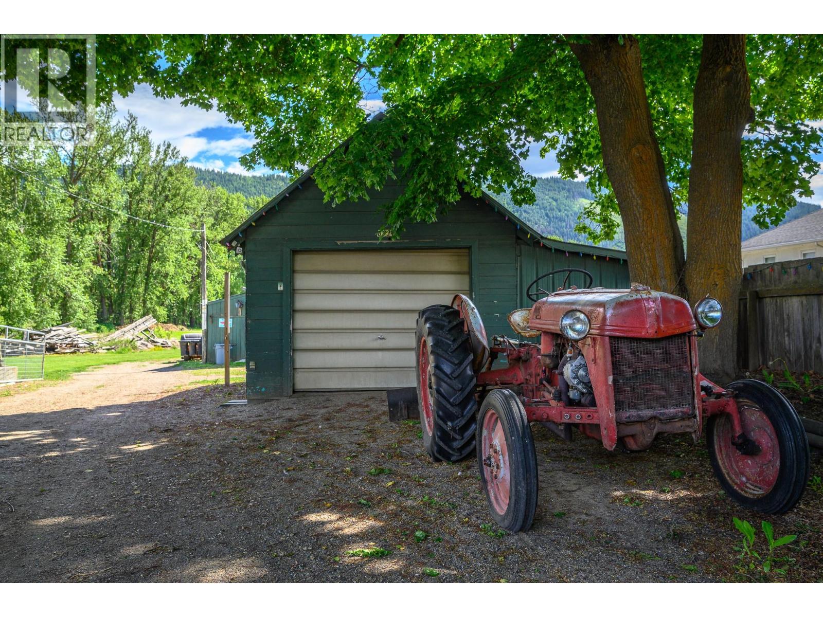 6934 Highway 6 Property Photo 33