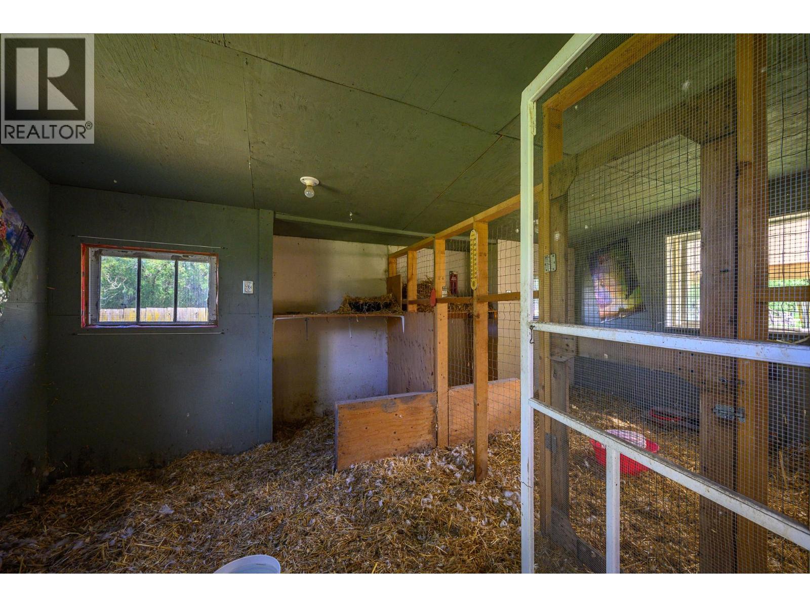 6934 Highway 6 Property Photo 39