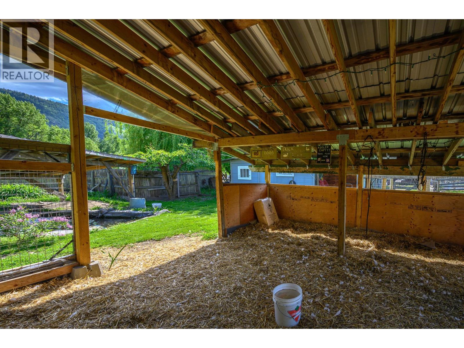 6934 Highway 6 Property Photo 40