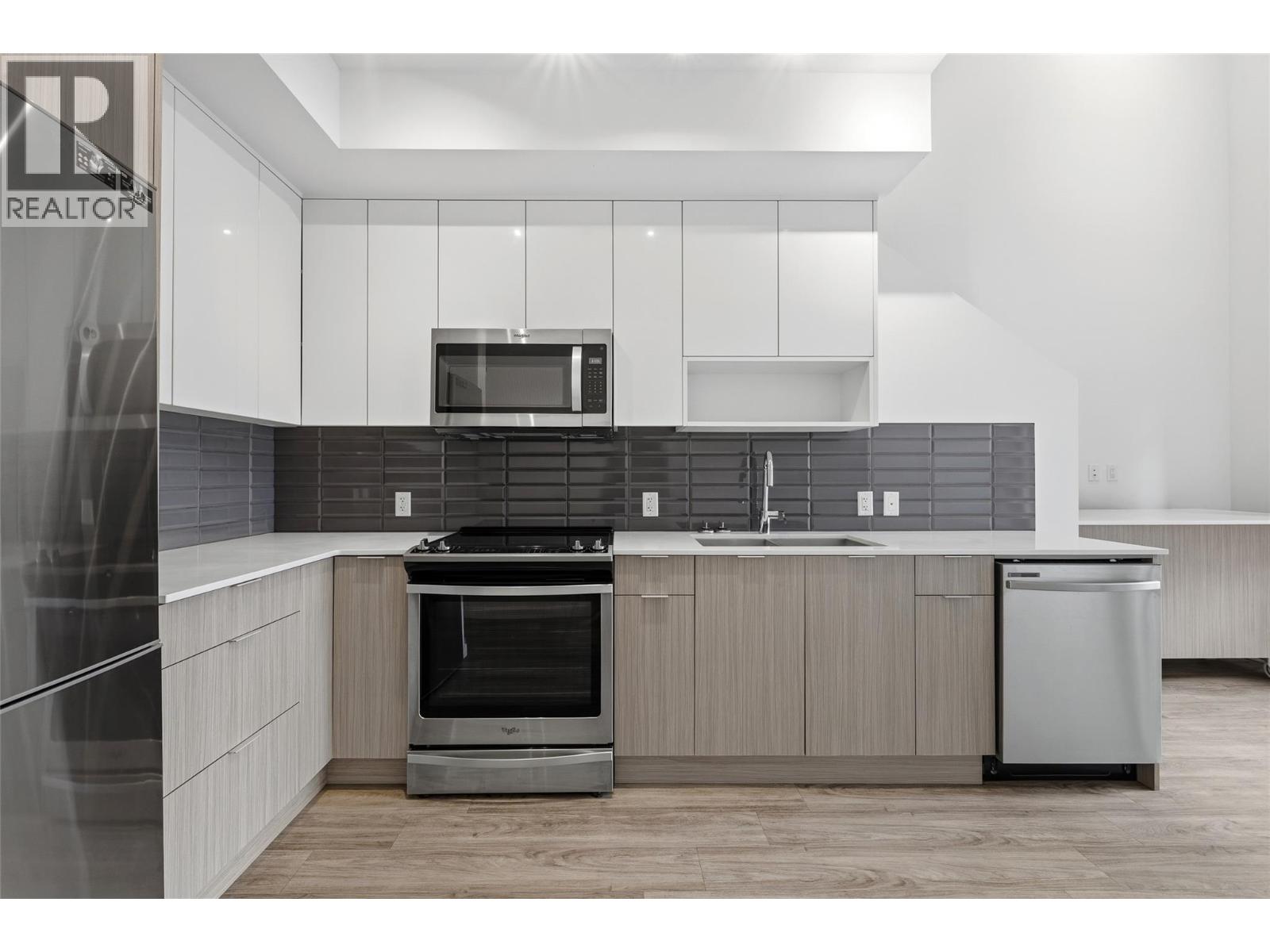 1775 Chapman Place Unit# 101 Property Photo 17