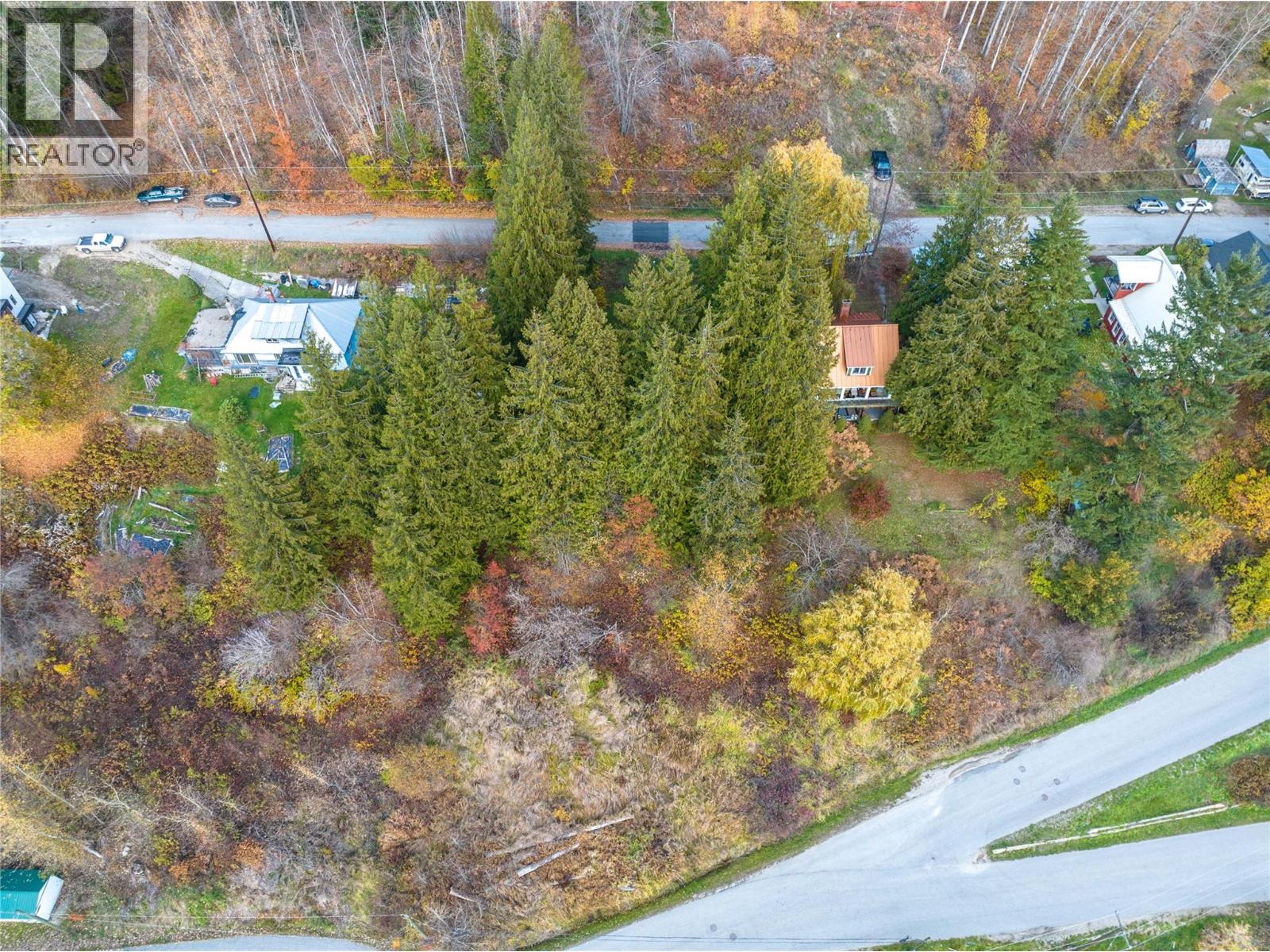 125 Maple Street Property Photo 5