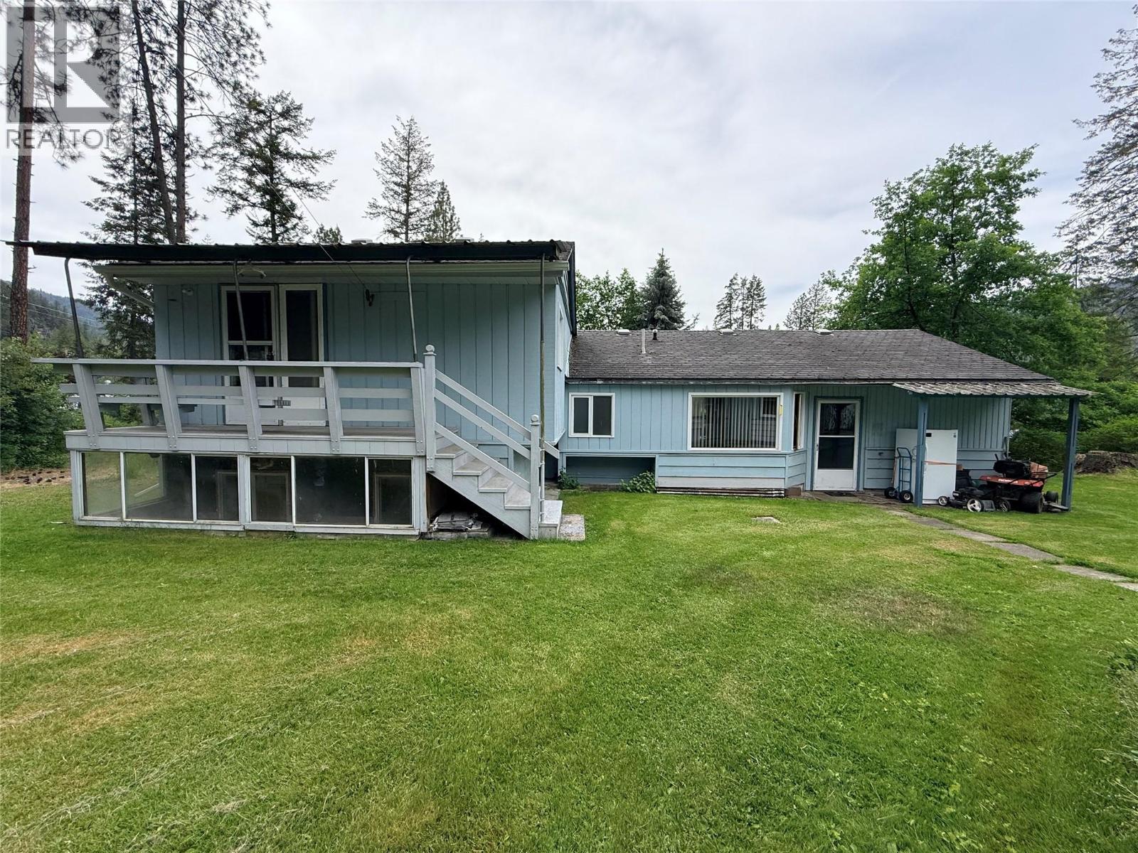 1980 3 Highway Property Photo 4