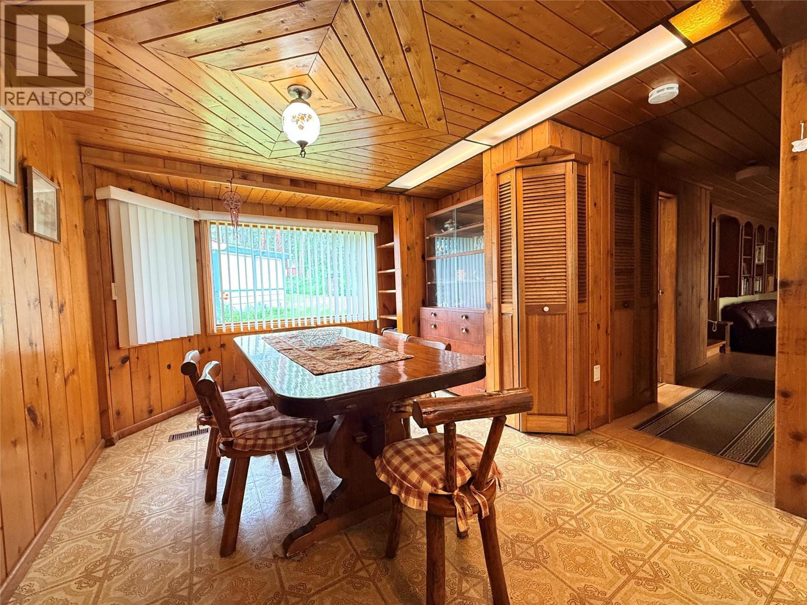 1980 3 Highway Property Photo 12