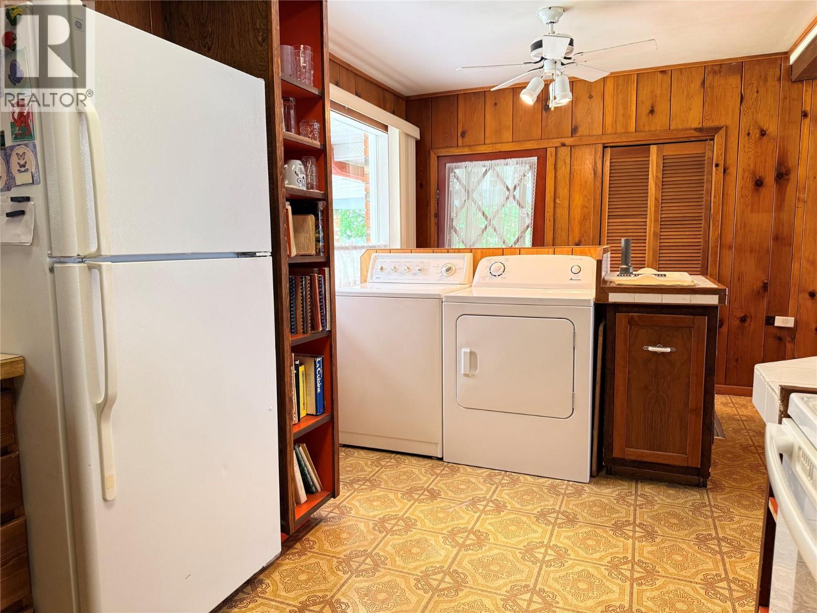 1980 3 Highway Property Photo 15