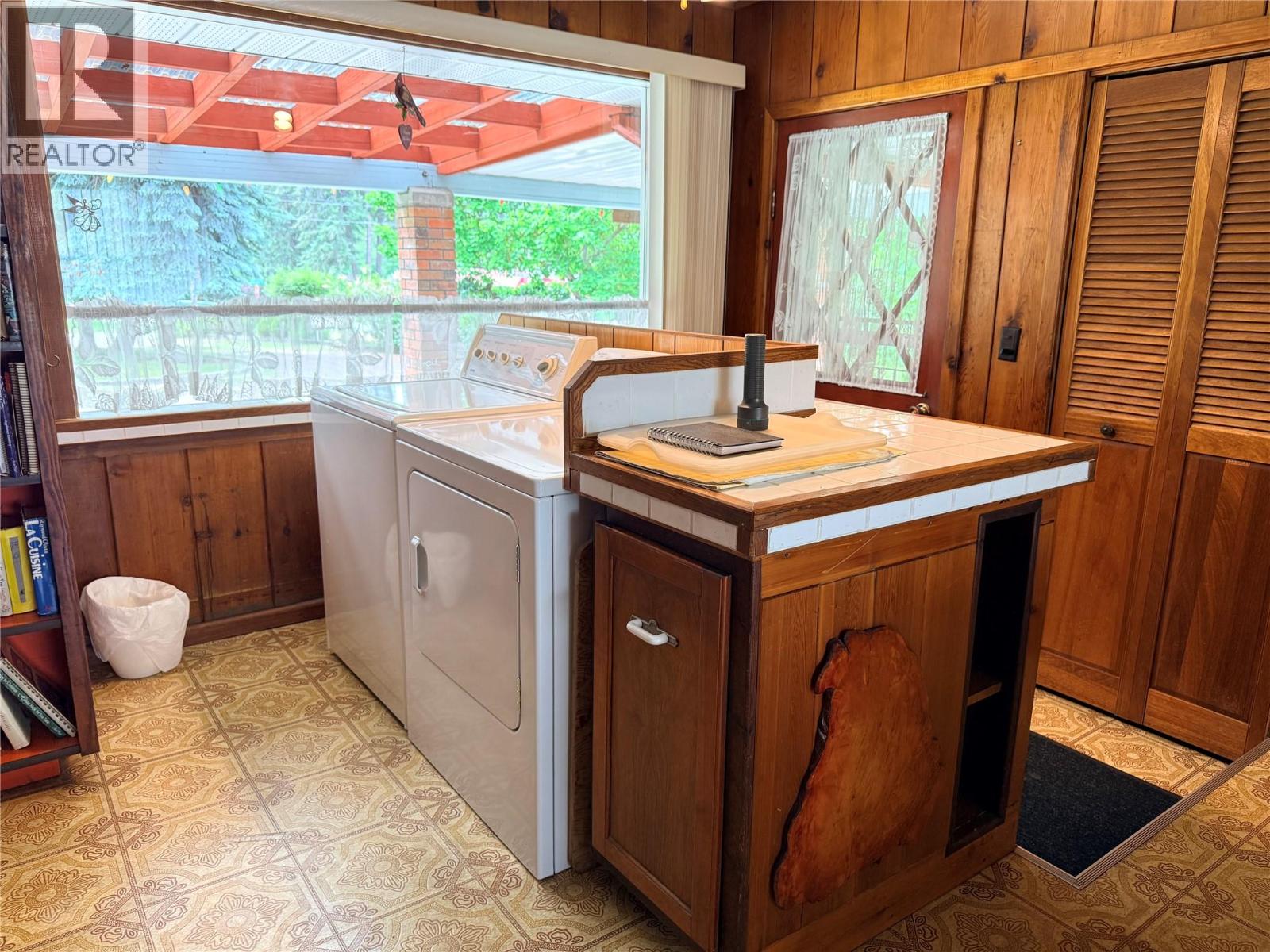 1980 3 Highway Property Photo 16