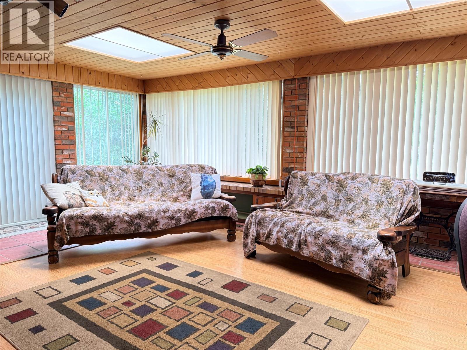 1980 3 Highway Property Photo 21