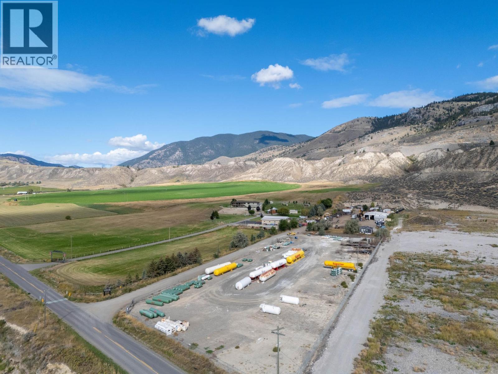 2923 Shuswap Road Property Photo 15