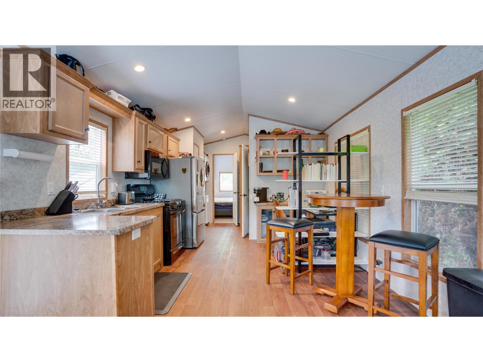 1383 Silver Sands Road Unit# 7 Lot# 7 Property Photo 8
