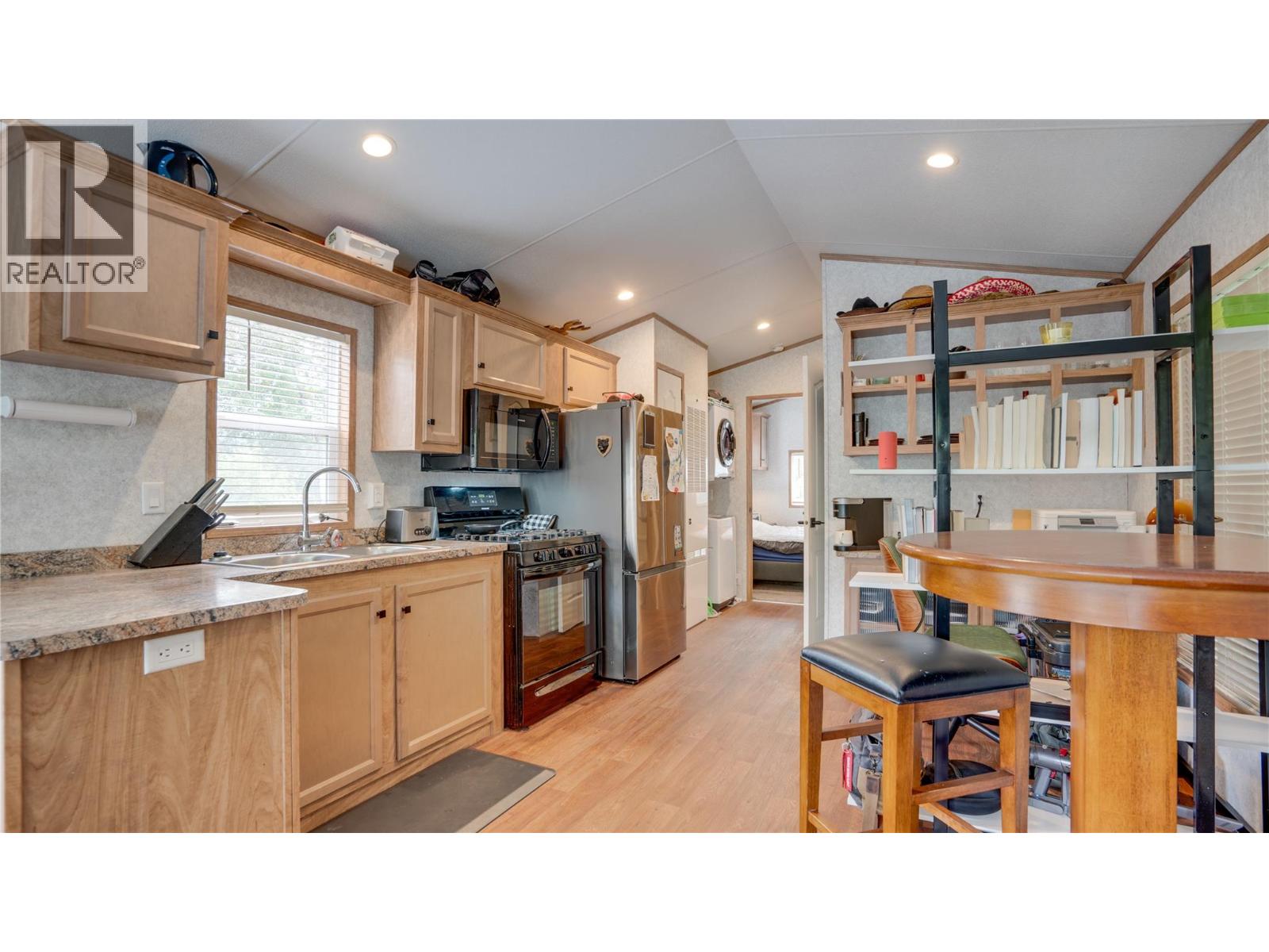 1383 Silver Sands Road Unit# 7 Lot# 7 Property Photo 9