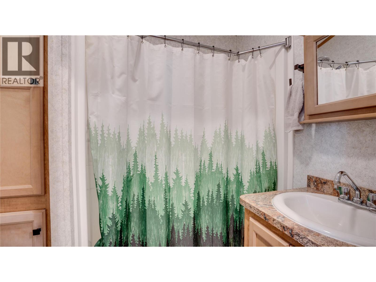 1383 Silver Sands Road Unit# 7 Lot# 7 Property Photo 11