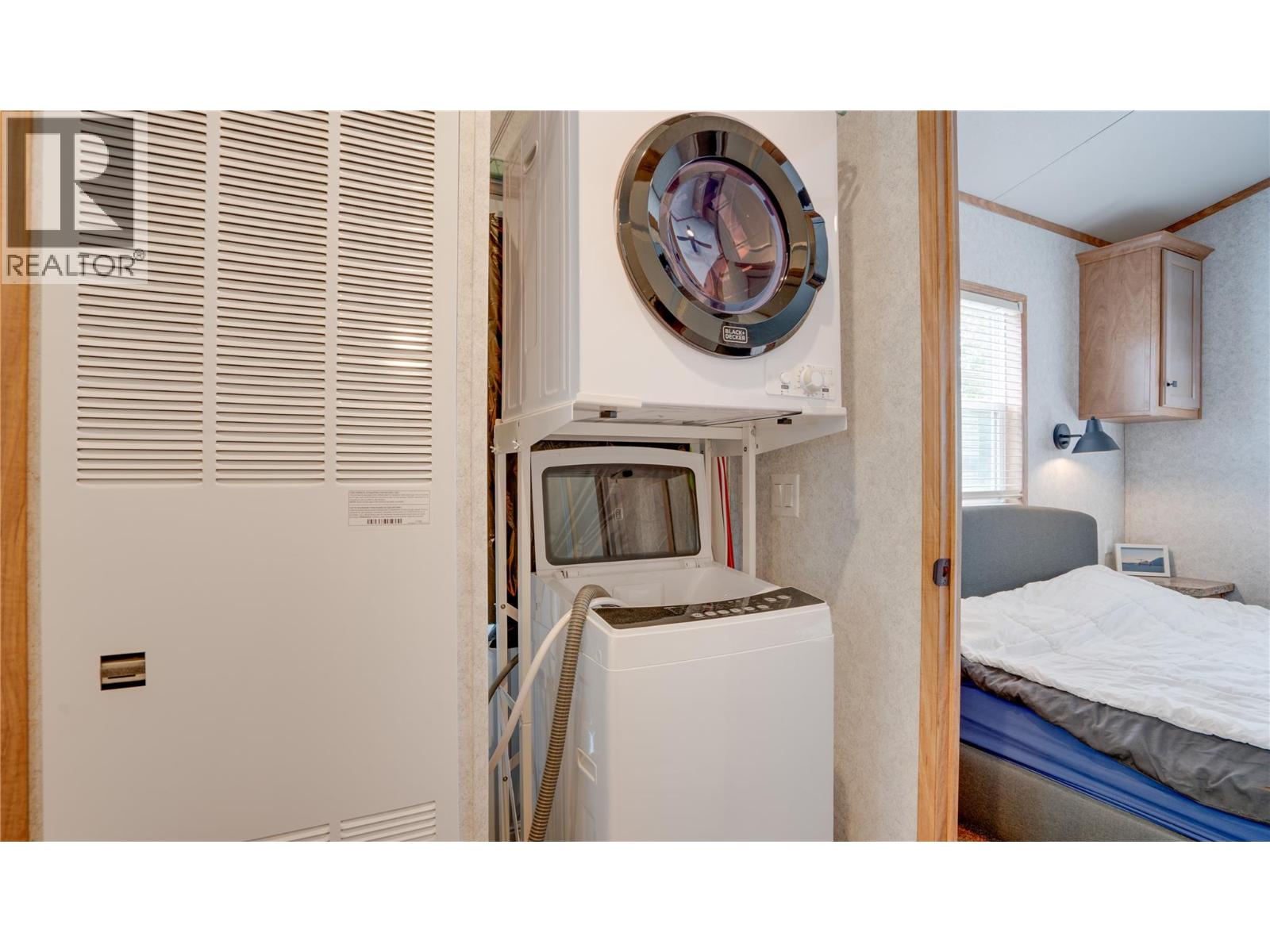 1383 Silver Sands Road Unit# 7 Lot# 7 Property Photo 12