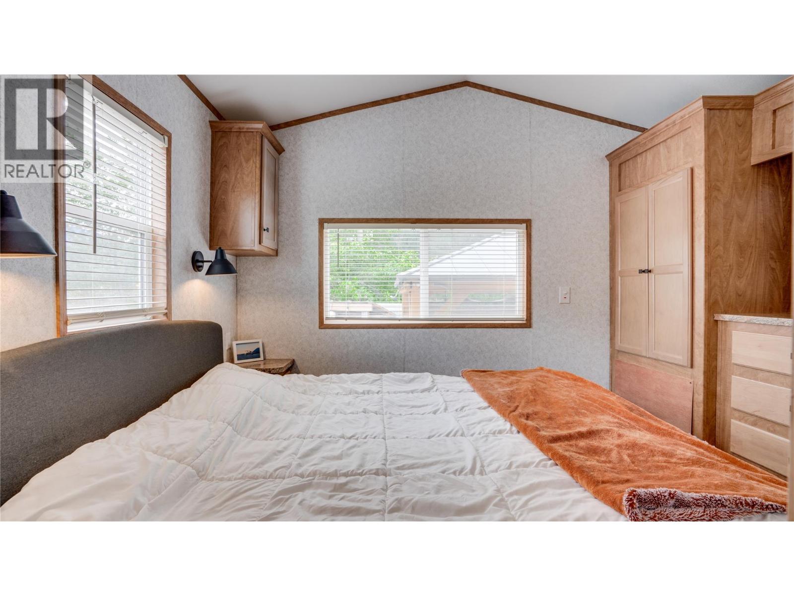 1383 Silver Sands Road Unit# 7 Lot# 7 Property Photo 13