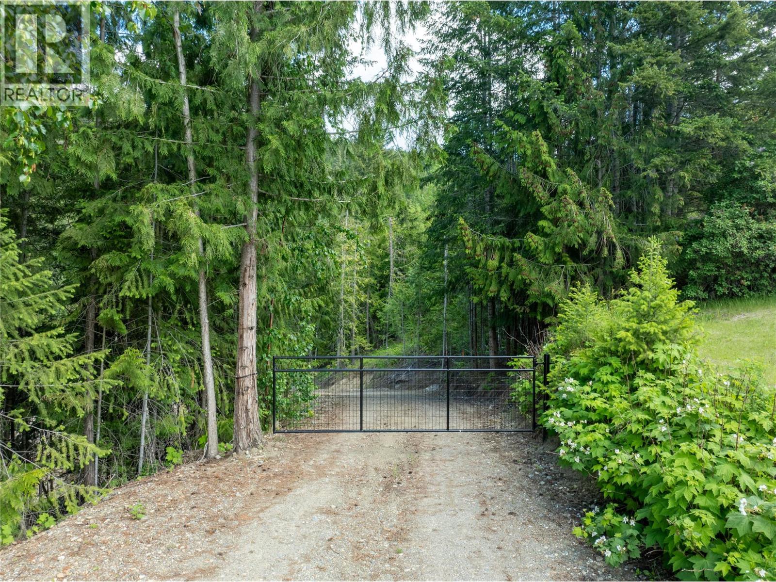 2744 Lake Mount Place Property Photo 16