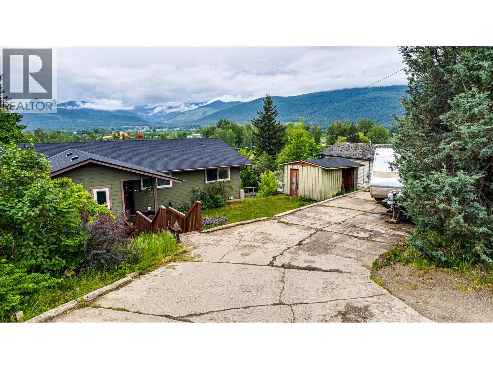 2025 Catt Avenue Property Photo 1