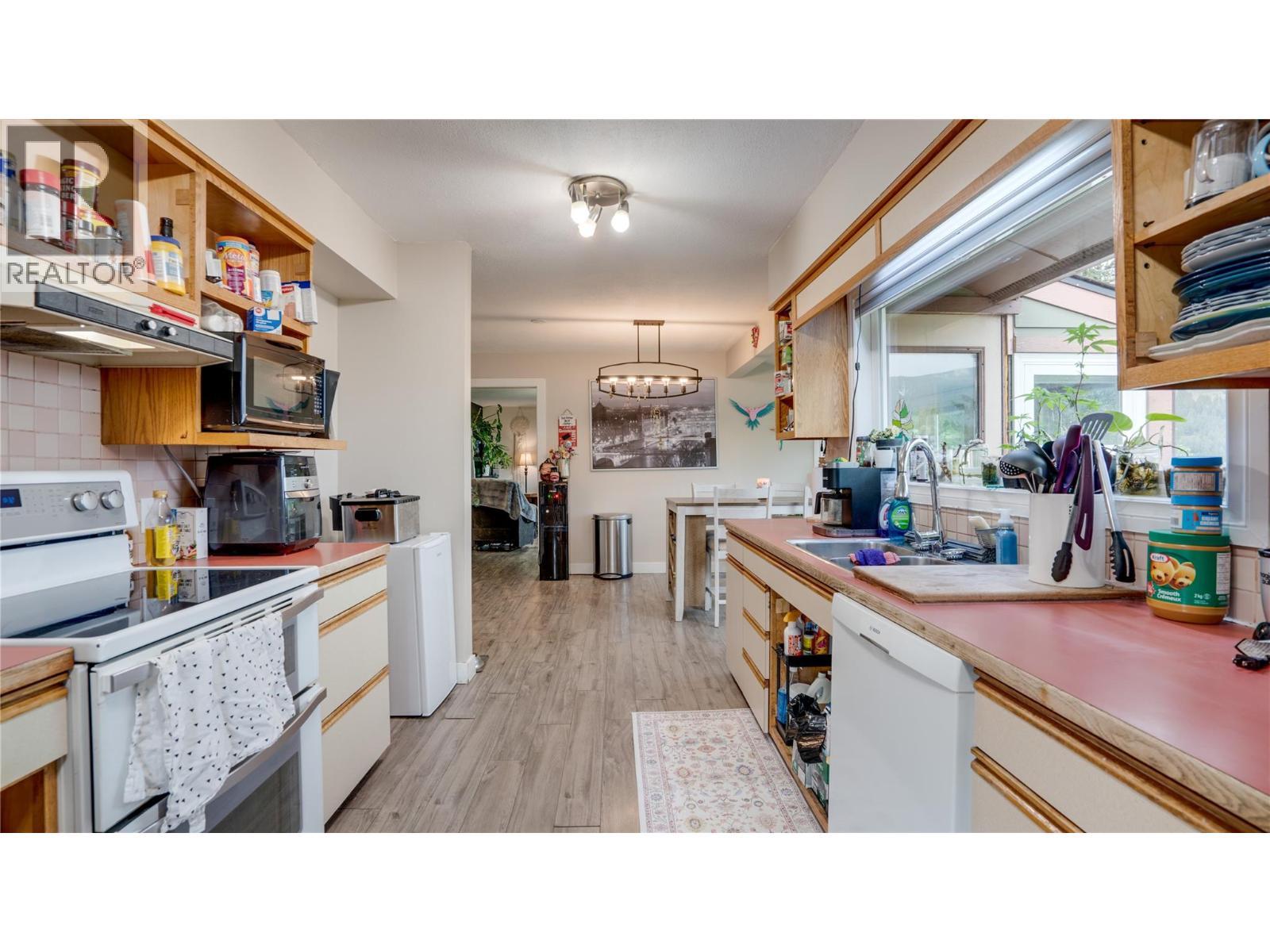 2025 Catt Avenue Property Photo 13