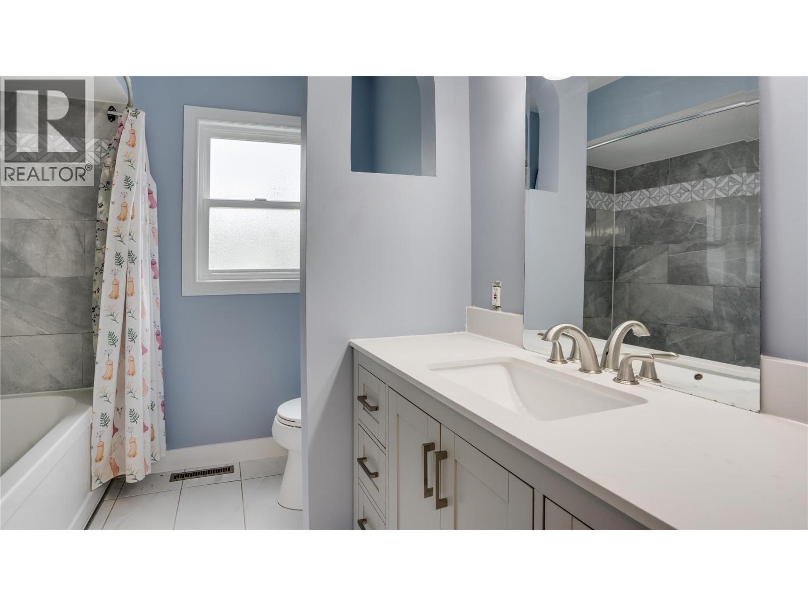 2025 Catt Avenue Property Photo 16