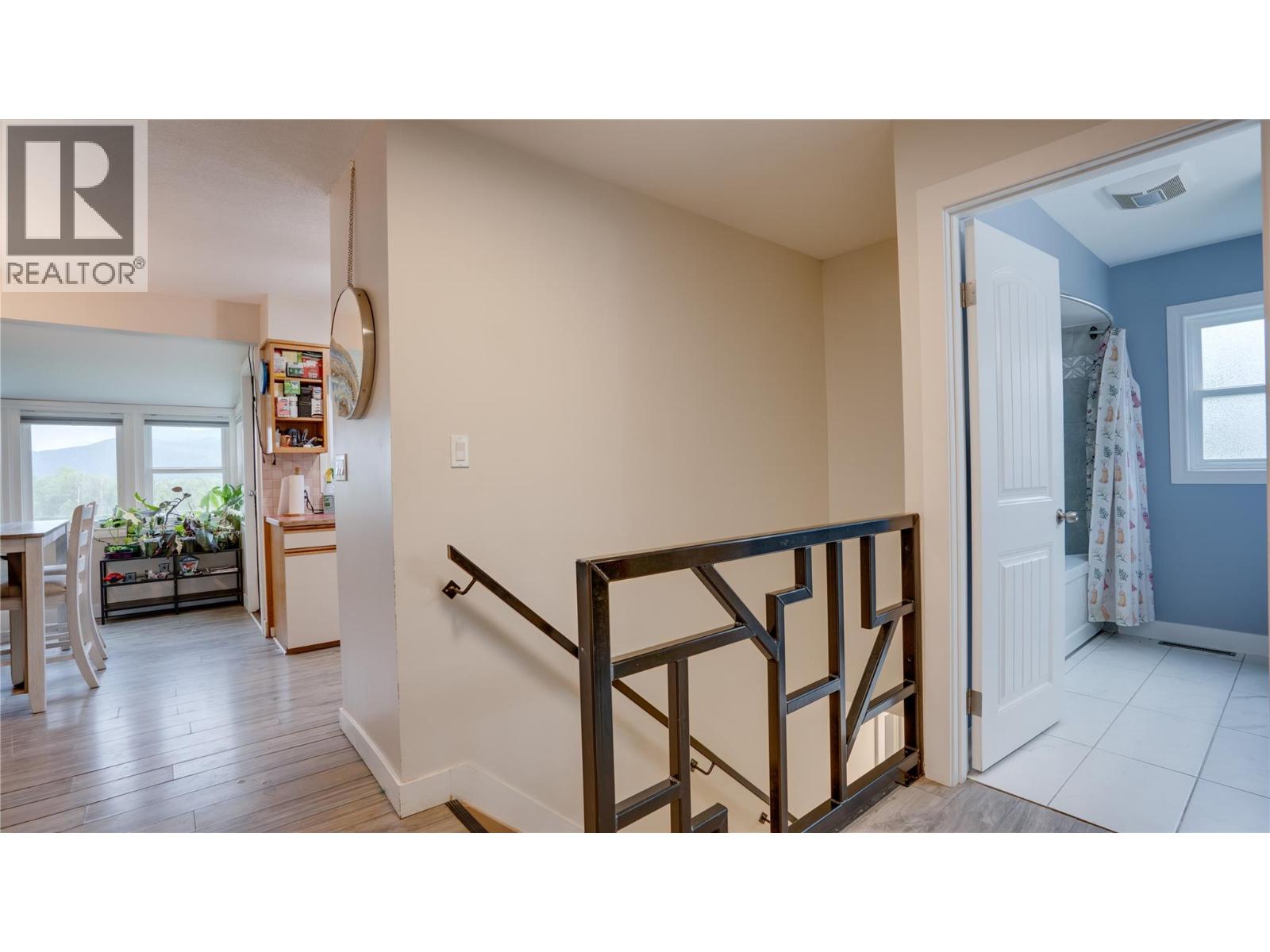 2025 Catt Avenue Property Photo 22