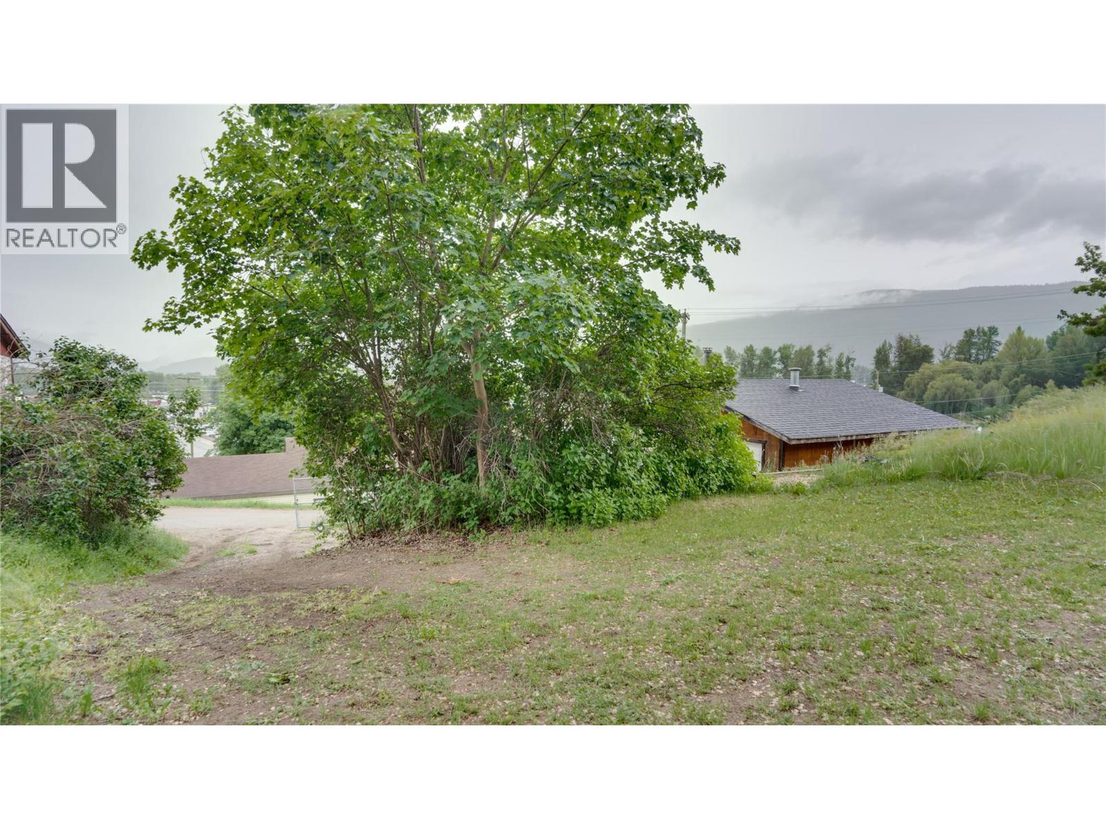 2025 Catt Avenue Property Photo 40