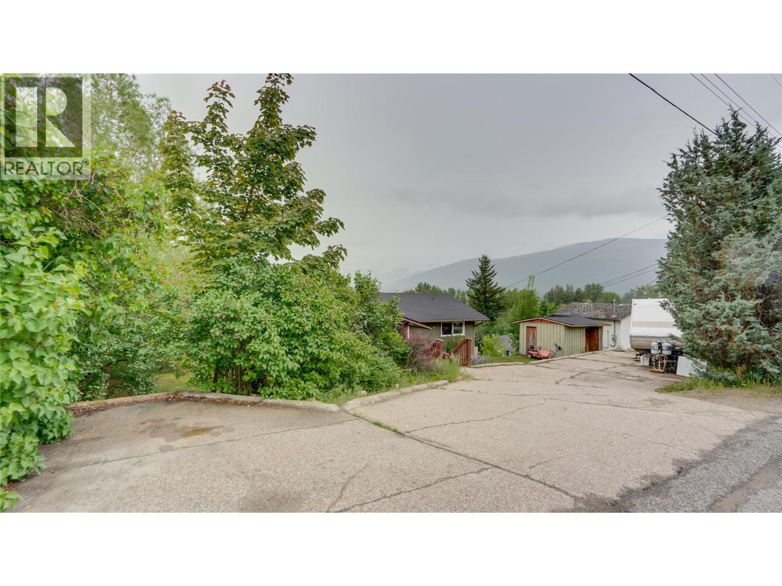 2025 Catt Avenue Property Photo 44