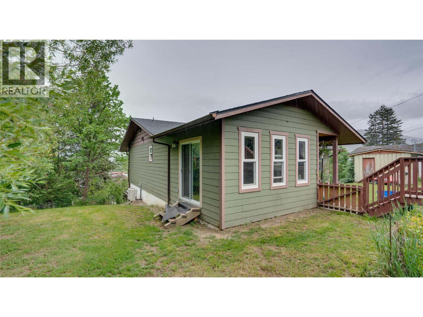 2025 Catt Avenue Property Photo 45
