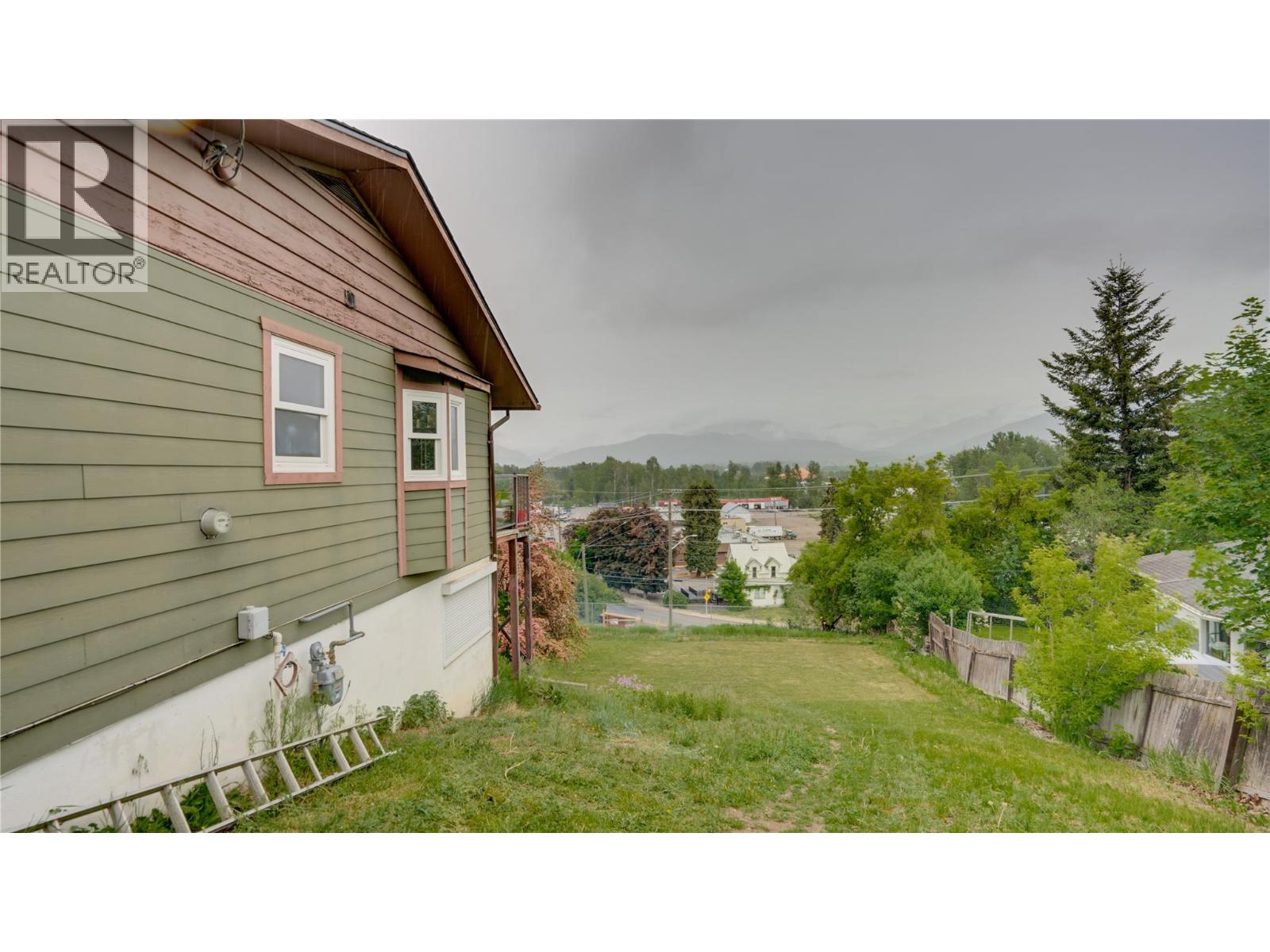 2025 Catt Avenue Property Photo 46