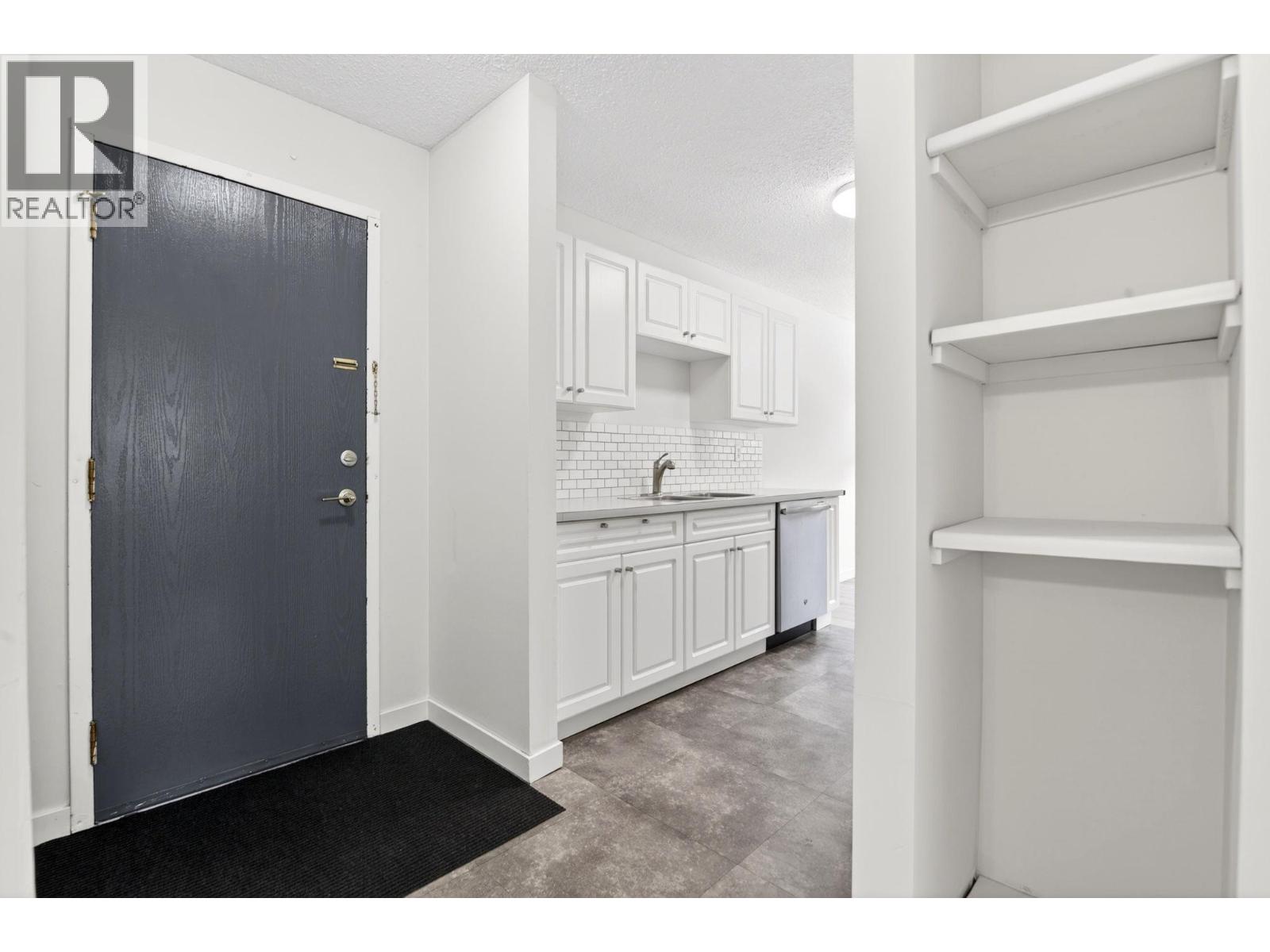 625 Rowcliffe Avenue Unit# 108 Property Photo 4
