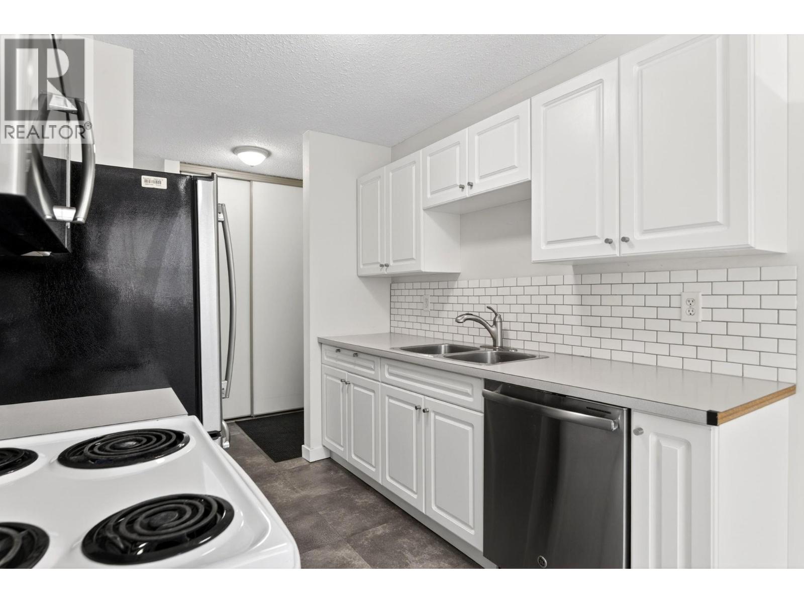 625 Rowcliffe Avenue Unit# 108 Property Photo 6